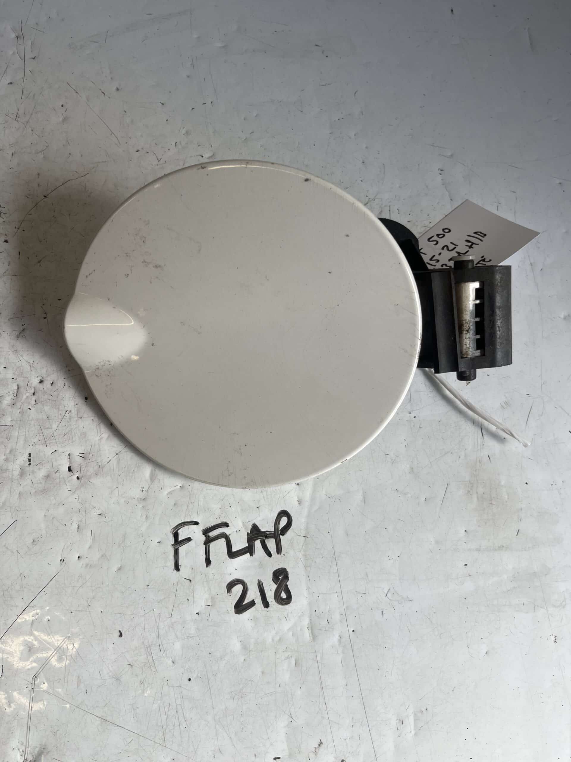 Fiat 500 2015-2021 3 Door Hatchback Fuel Filler Flap – White