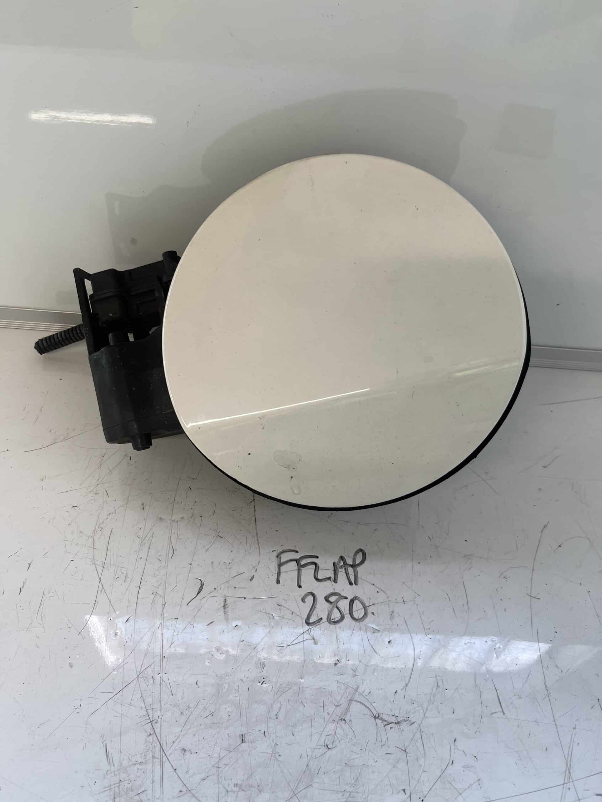 Vauxhall Astra 2010-2015 5 Door Hatchback Fuel Filler Flap – White Z40R