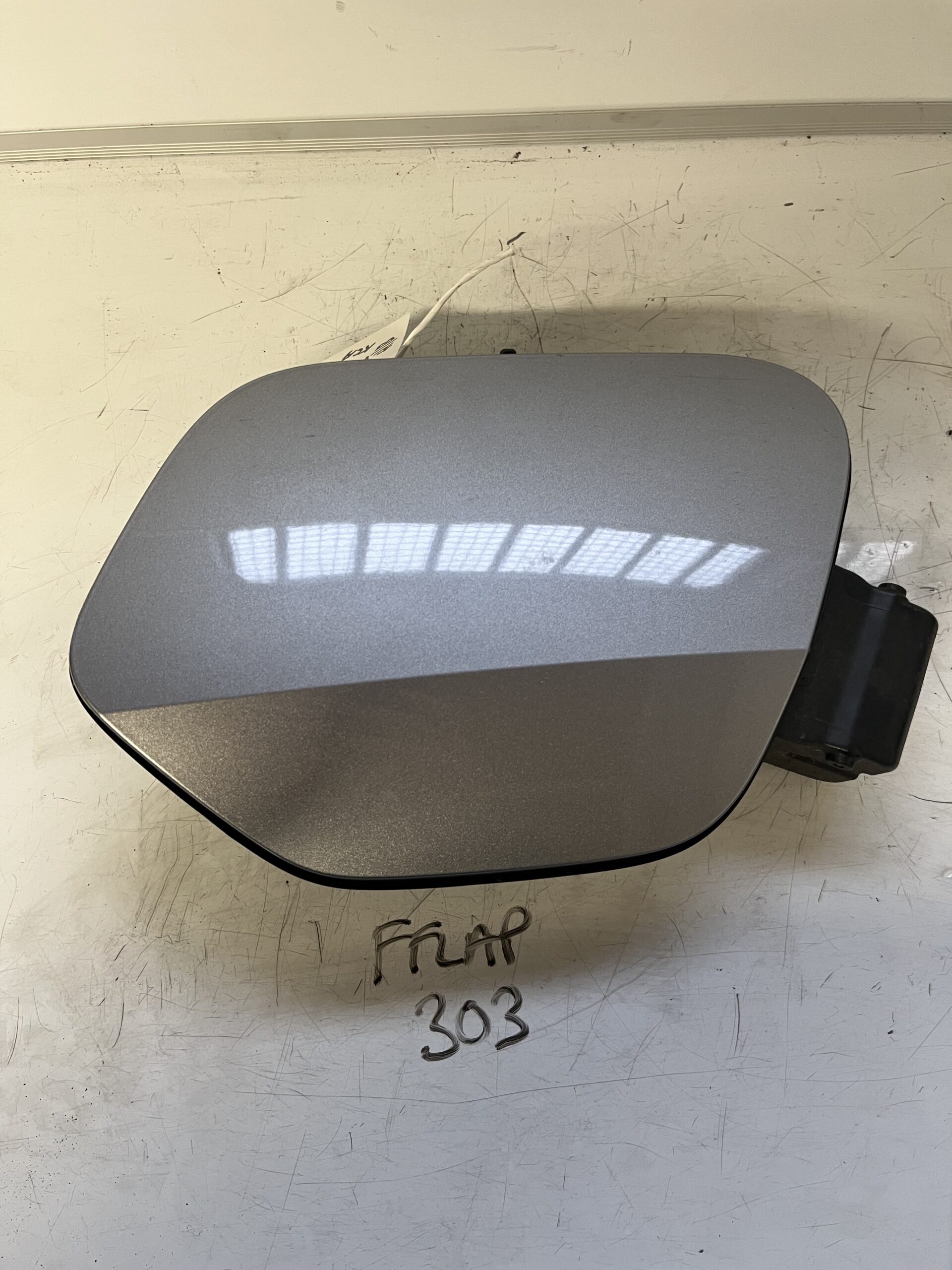 Vauxhall Corsa 2019-2024 5 Door Hatchback Fuel Filler Flap – Silver KCA – 39167574
