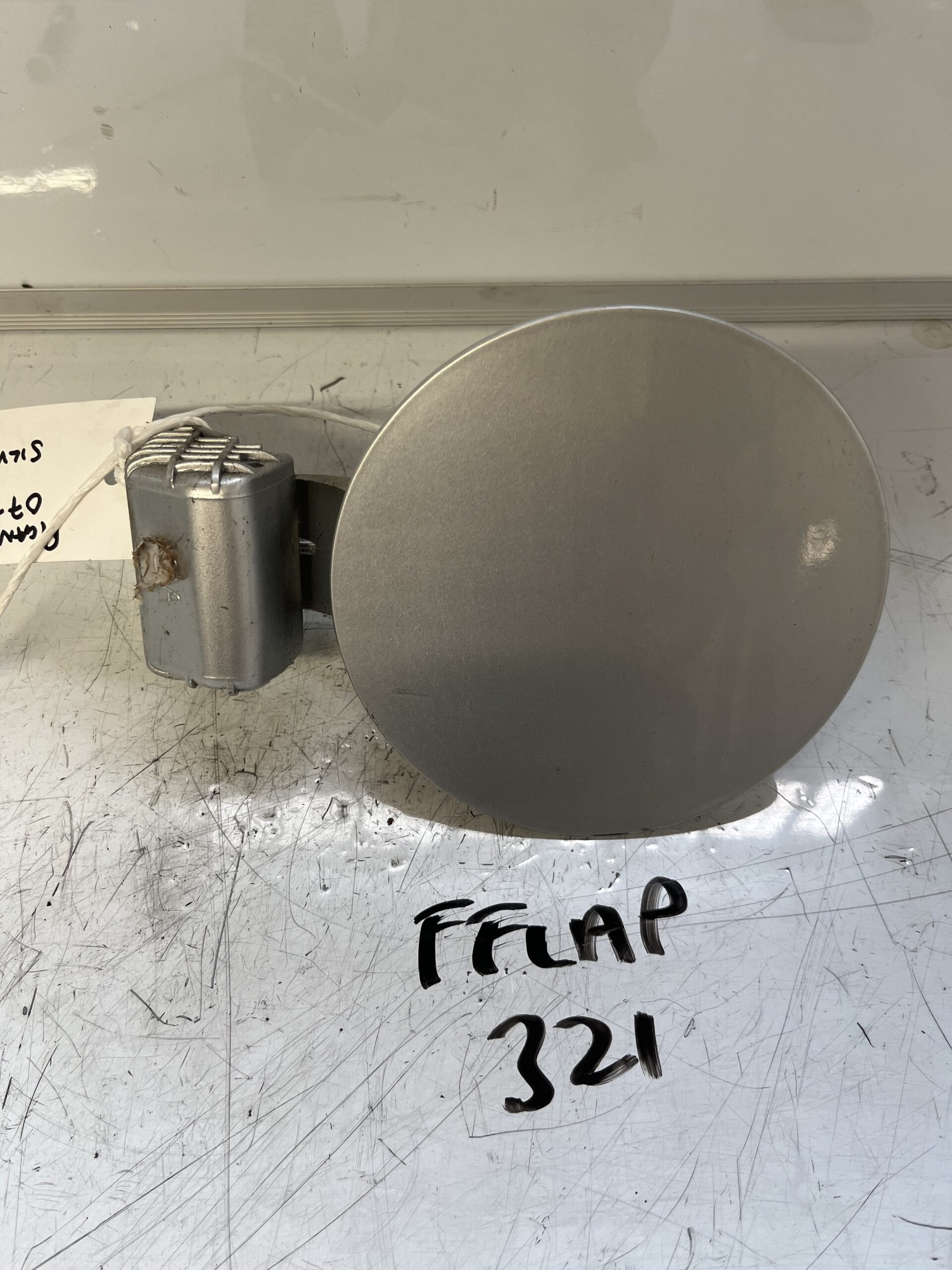 Kia Picanto 2007-2011 Hatchback Fuel Filler Flap – Silver