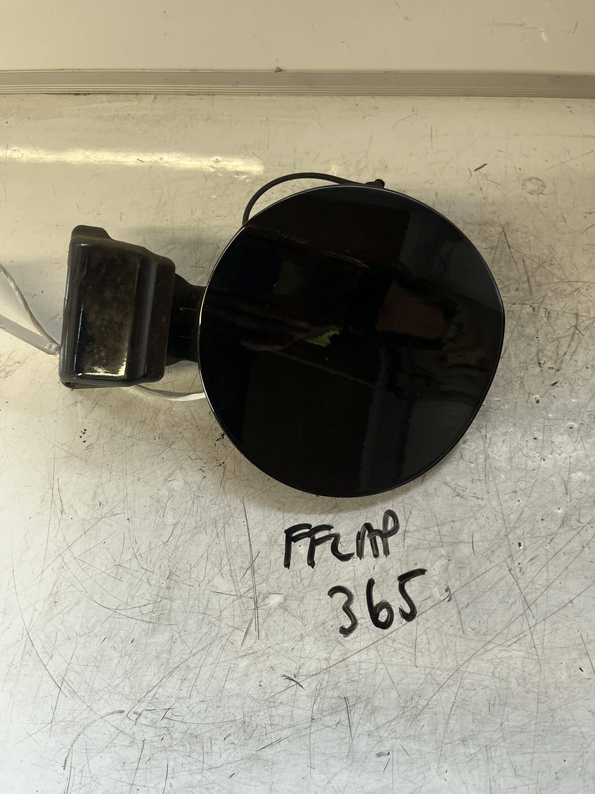 Hyundai i20 2009-2015 Hatchback Fuel Filler Flap – Black