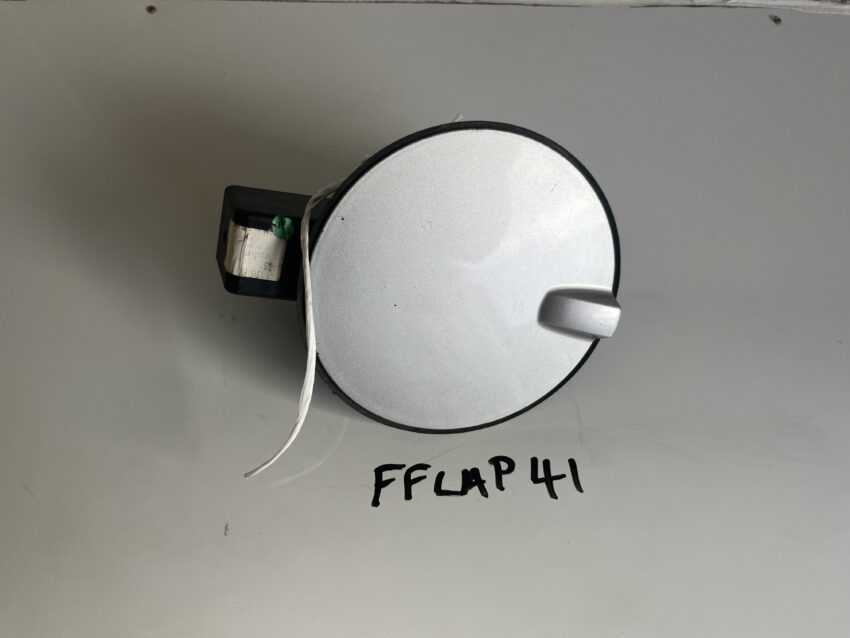 Vauxhall Astra 2004-2010 5 Door Hatchback Fuel Filler Flap – Silver