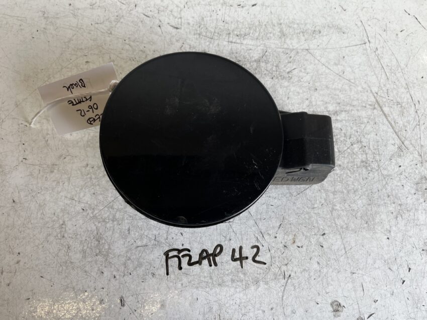 Kia Ceed 2006-2012 Estate Fuel Filler Flap – Black