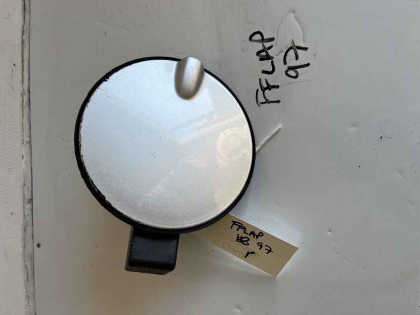 Vauxhall Corsa 2006-2014 Hatchback Fuel Filler Flap – Silver z157