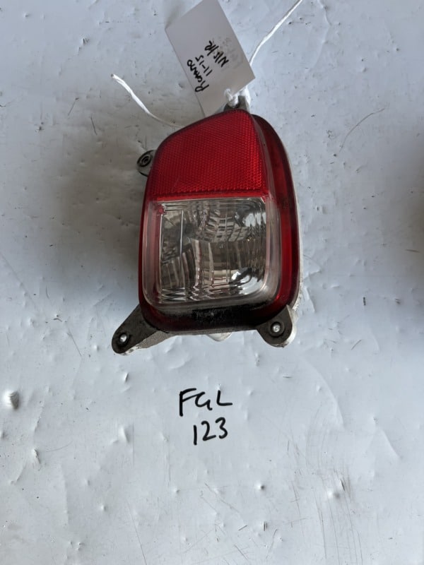 Kia Picanto 2011-2015 Hatchback Near Side Rear Fog Lamp / Reflector