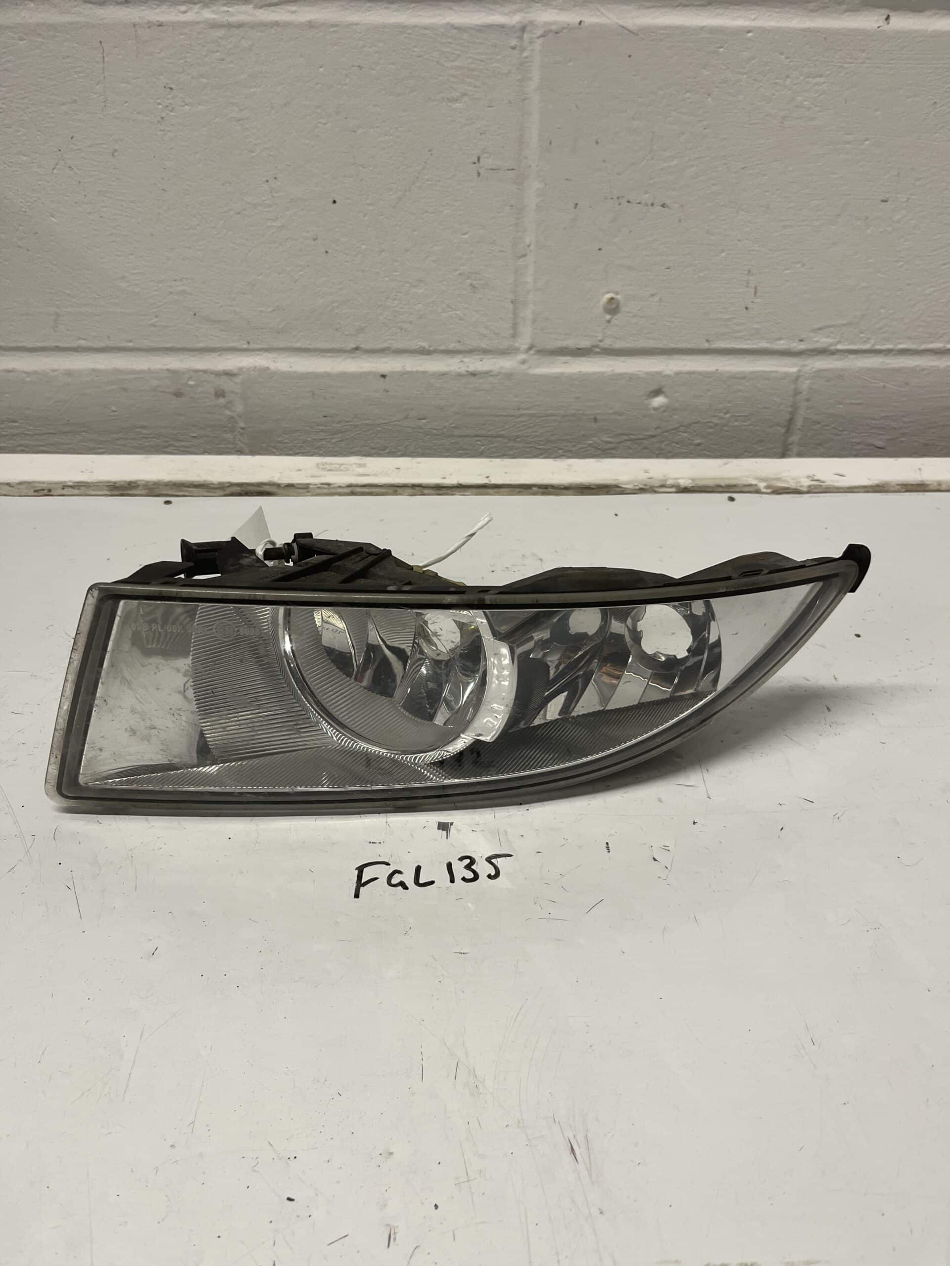 Skoda Fabia 2010-2014 Hatchback / Estate Near Side Front Fog Lamp – Chrome Fascia Type