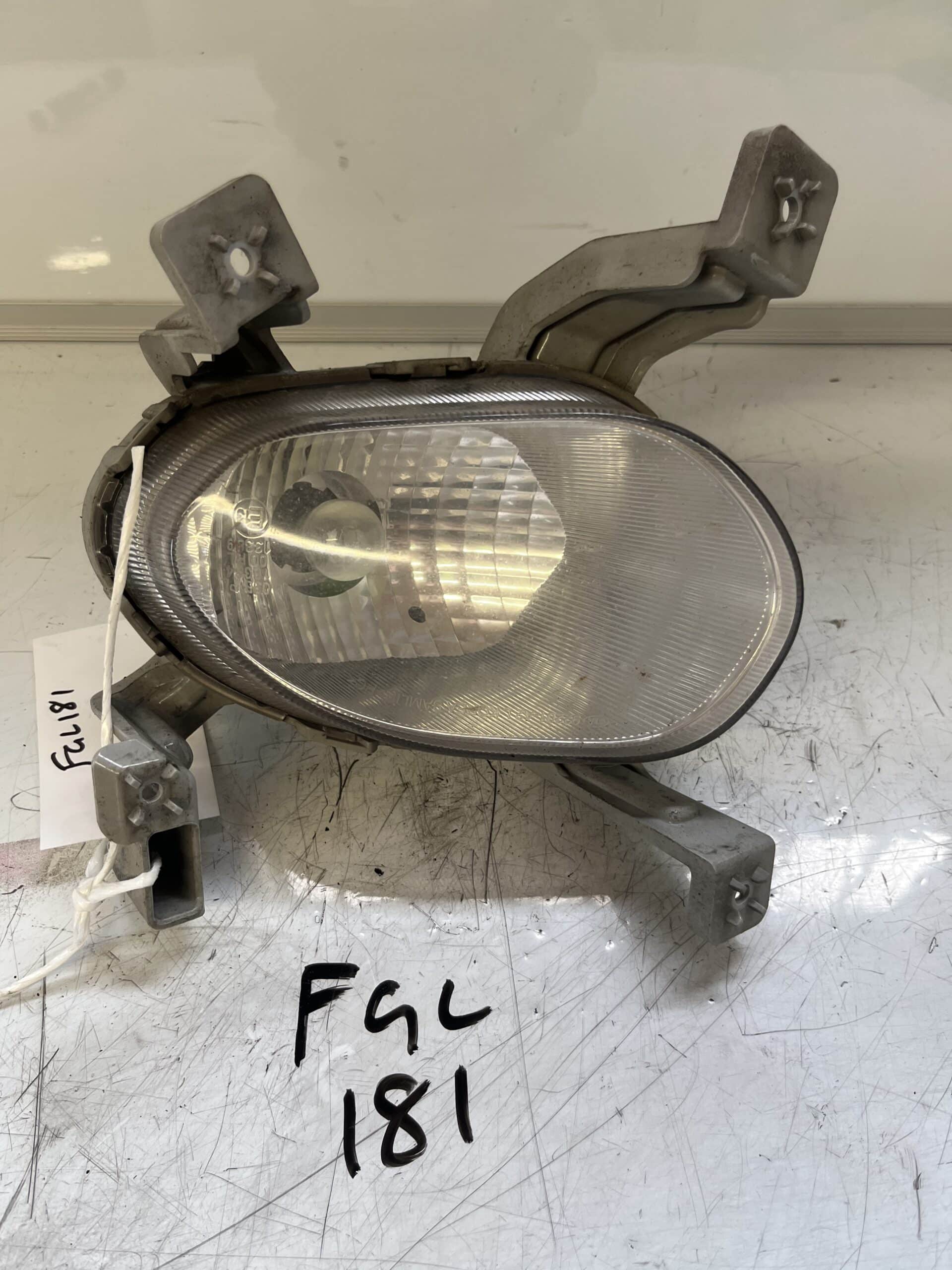 KIA Ceed 2012-2015 Near Side Front Fog Light / Lamp