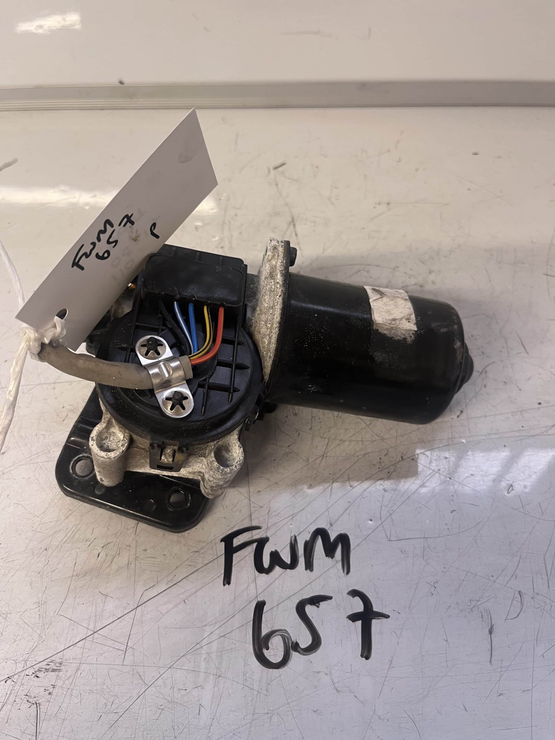 Hyundai i10 2008-2014 Front Wiper Motor
