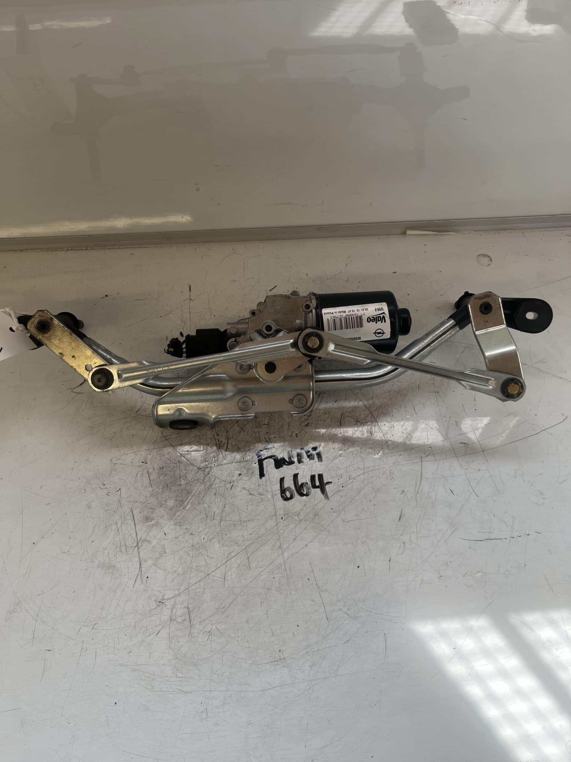 Vauxhall Adam 2013-2017 Hatchback Front Wiper Motor And Linkage – 13354343