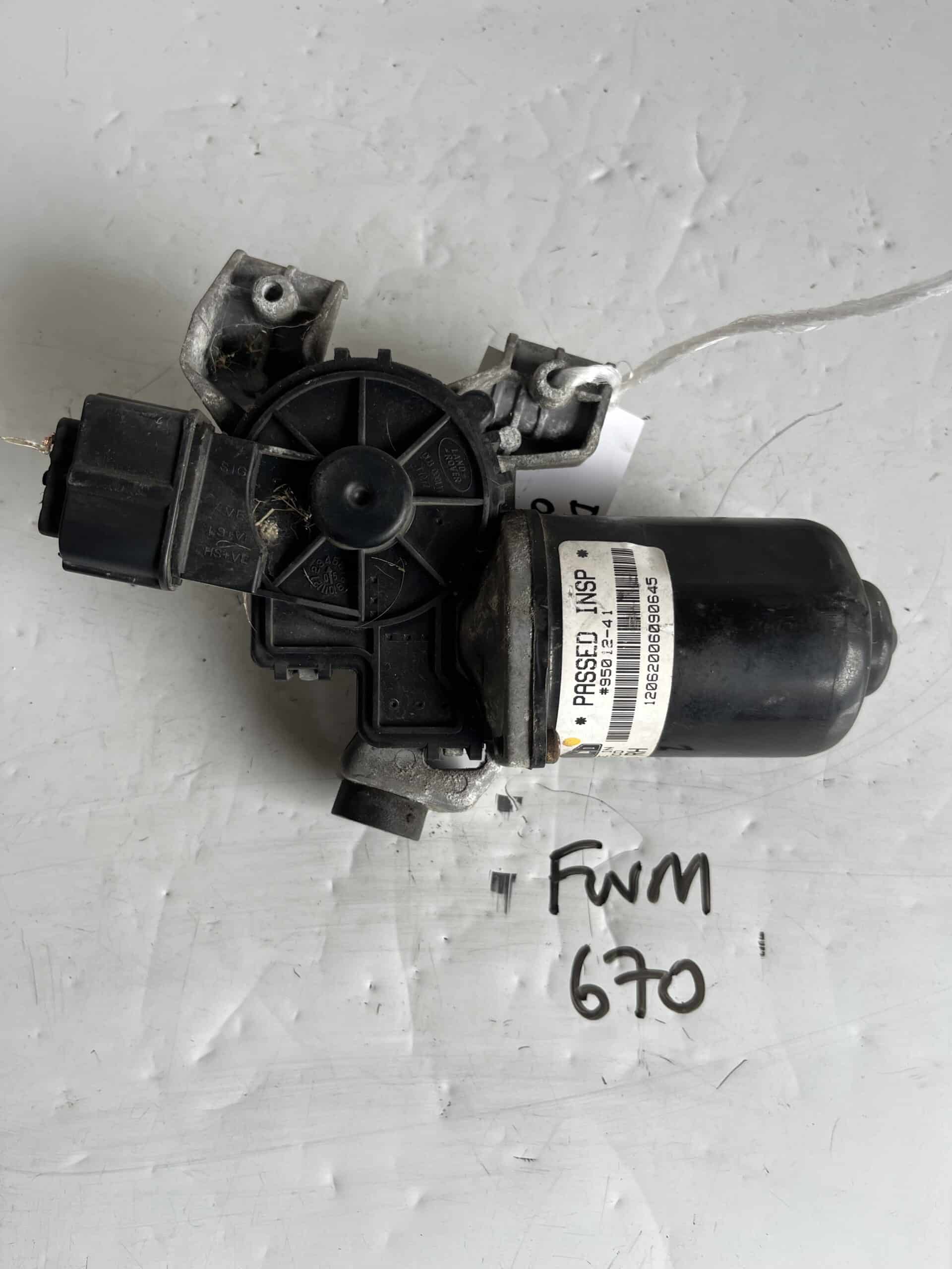 Land Rover Discovery 2005-2010 4X4 Front Wiper Motor – 23002924 – DLB000141