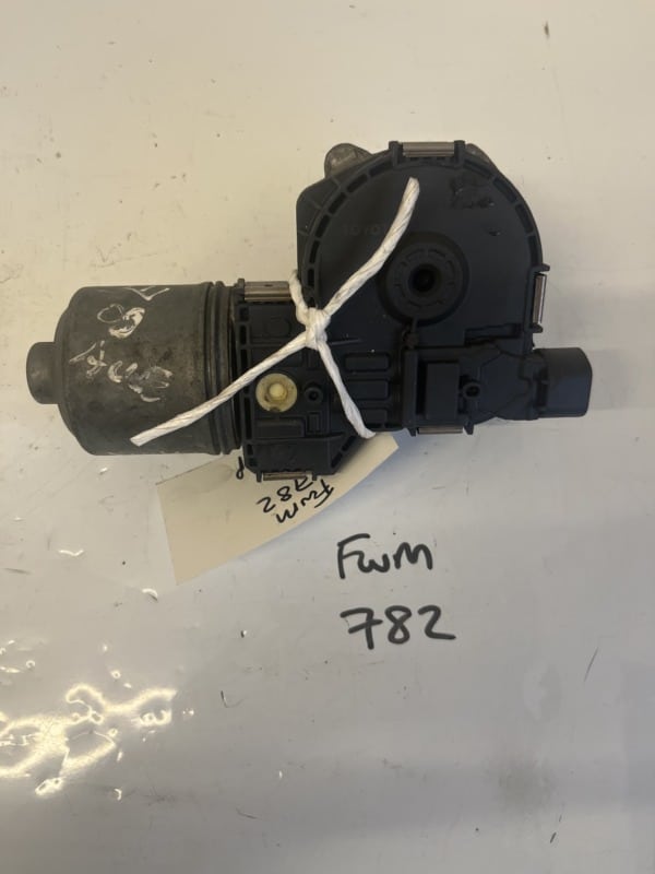 Toyota Avensis 2009-2015 Front Wiper Motor – 85110-05080 / 0390241964