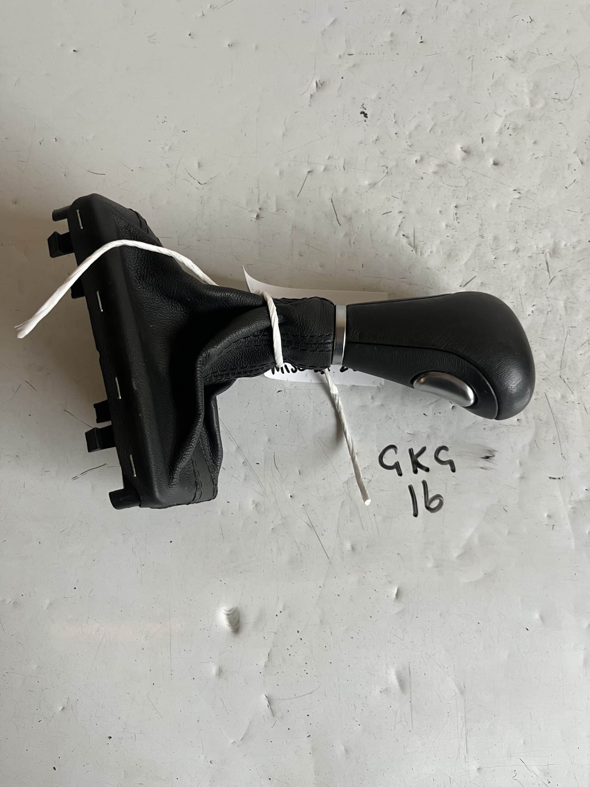 Audi A4 2008-2015 Automatic Gear Knob And Gaiter – 8K2713139 A or F