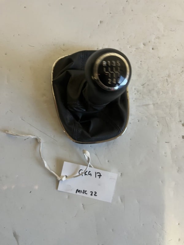 Vauxhall Corsa 2006-2014 6 Speed Manual Gear Knob And Gaiter – ( Reverse Top Left )