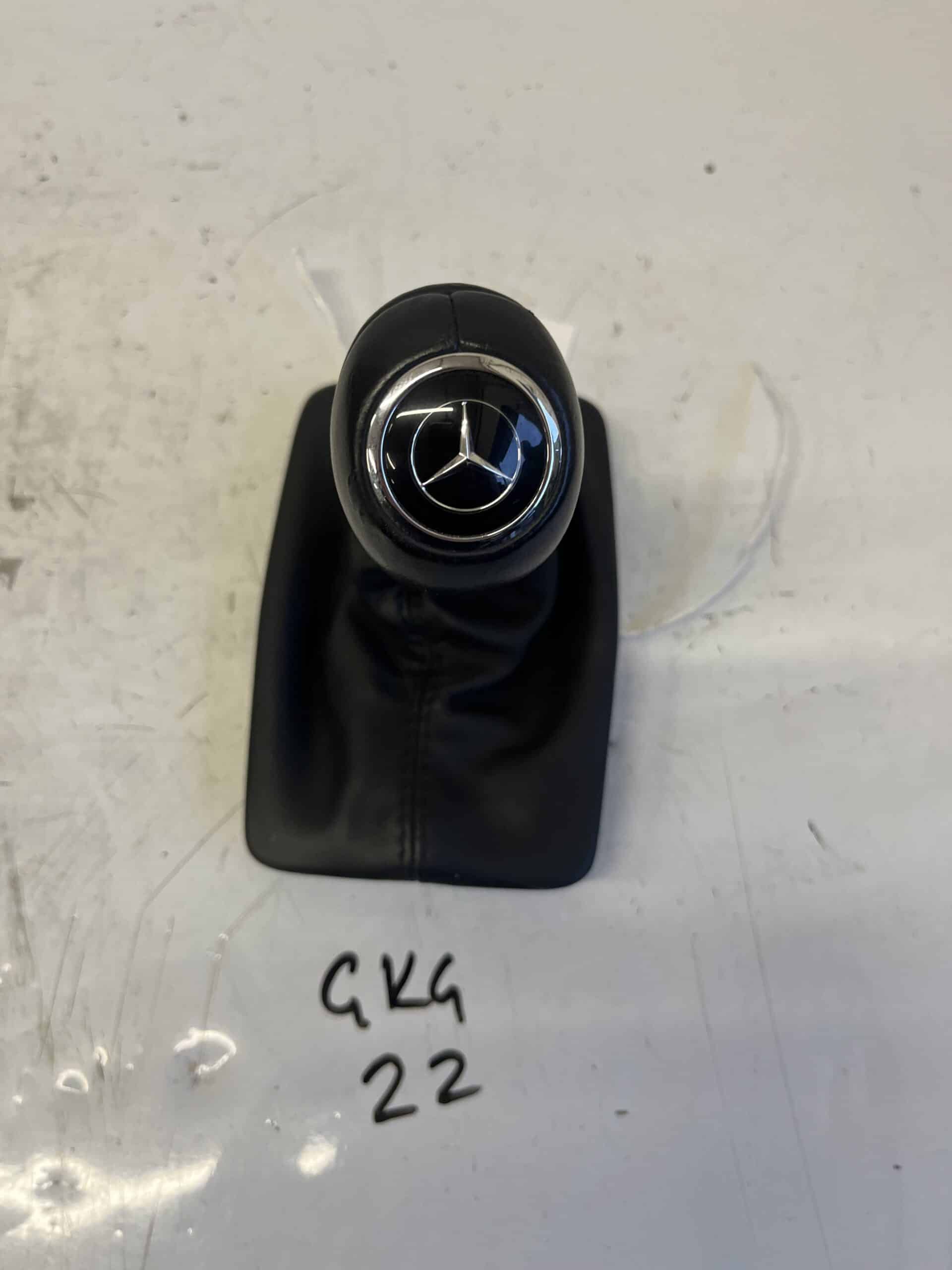 Mercedes E Class 2009-2014 Diesel Automatic Gear Knob And Gaiter – A2042671510