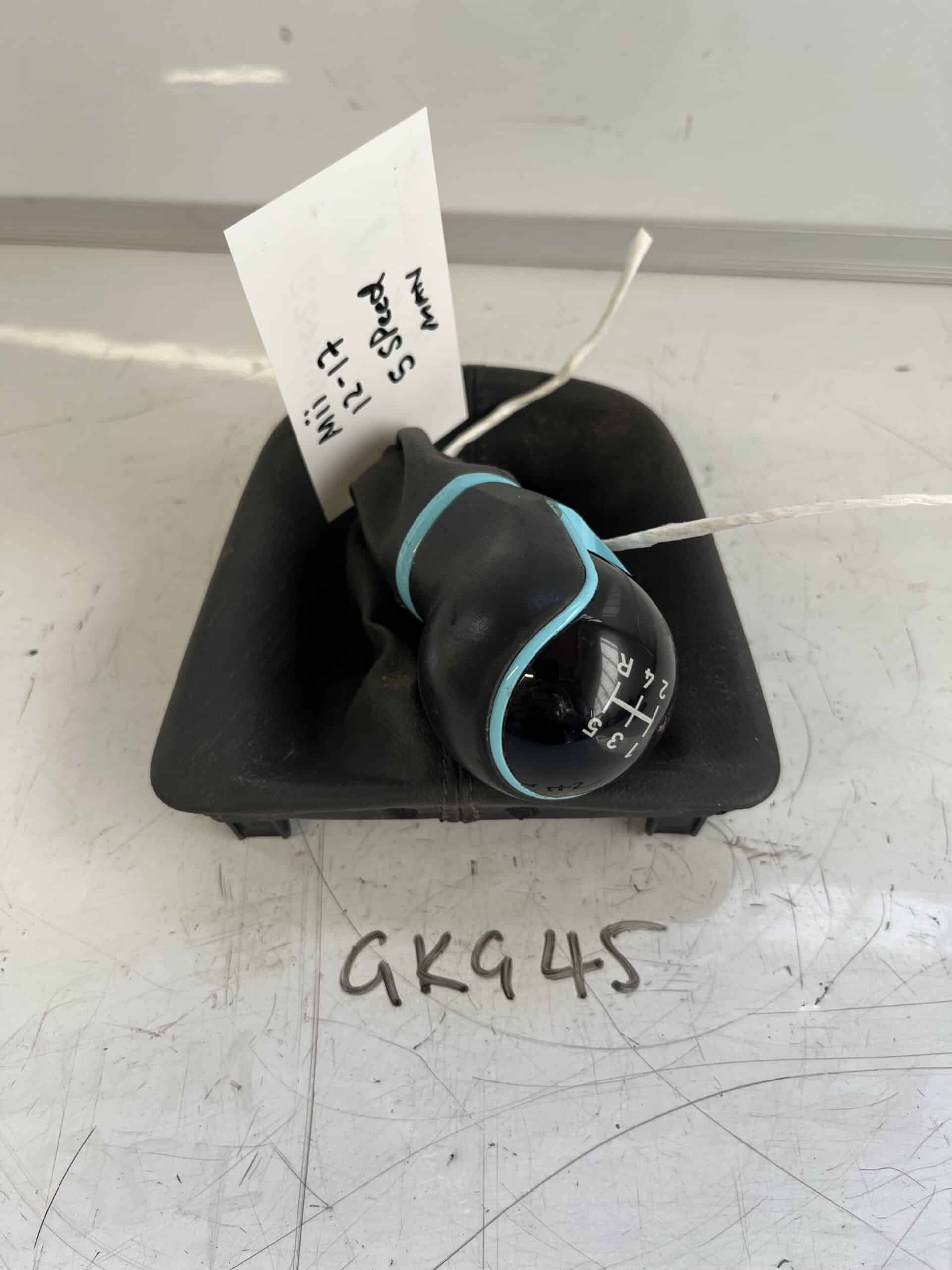 Seat Mii 2012-2017 Gear Knob And Gaiter – 5 Speed Manual – 1SL711113H ( Blue Detail )