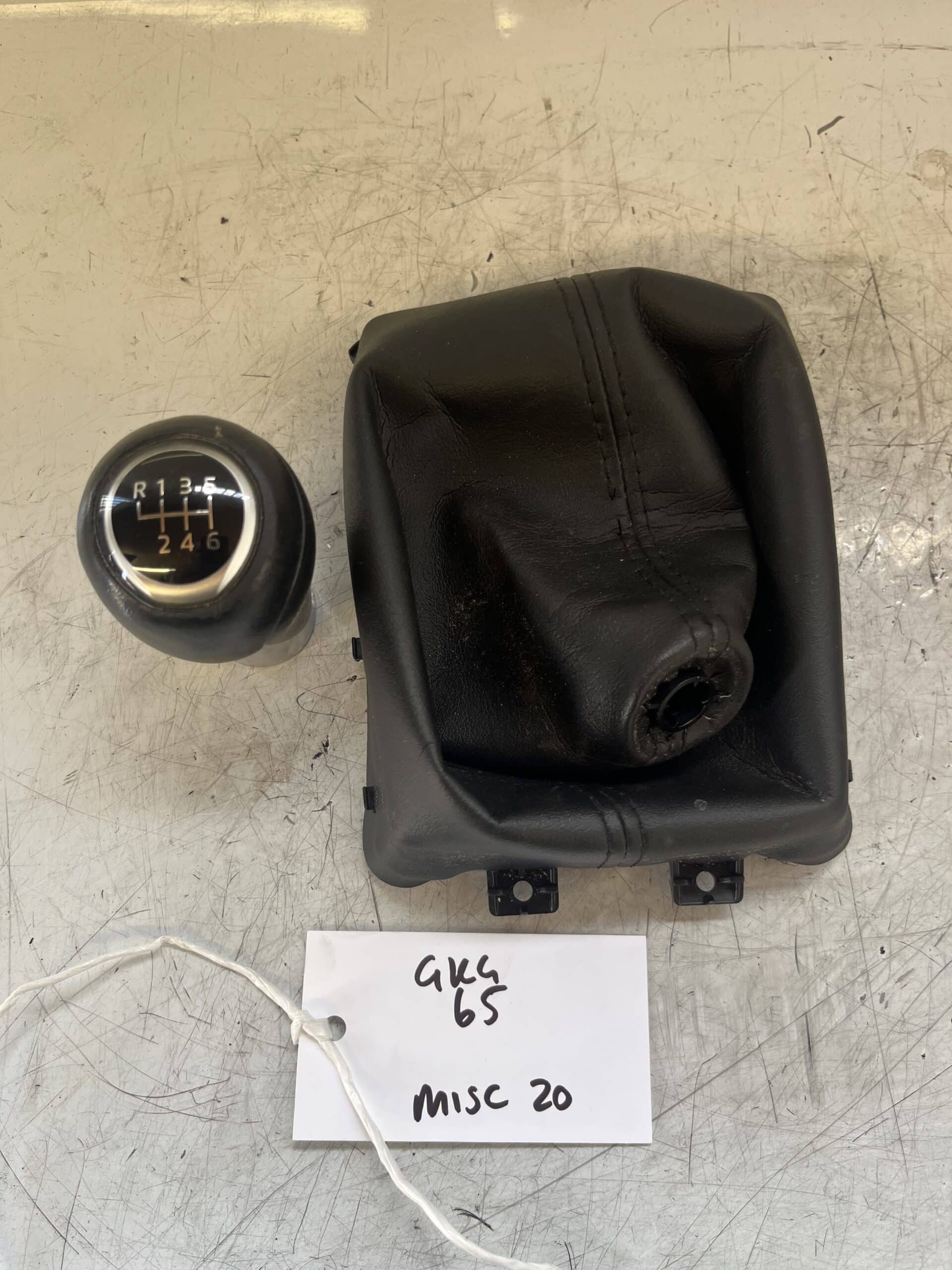 Mazda CX-5 2012-2017 6 Speed Manual Gear Knob And Gaiter – KA0G-64334