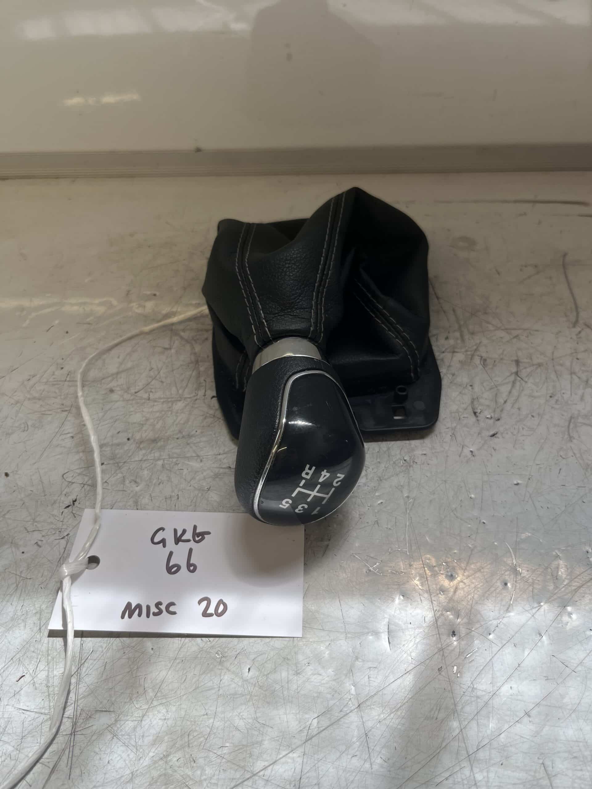 Ford KA+ 2017-2020 5 Speed Manual Gear Knob And Gaiter
