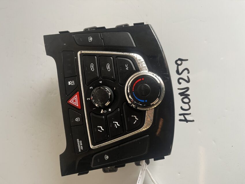Hyundai i30 2012-2017 Heater Control Panel – AC – 97250-A6041GU