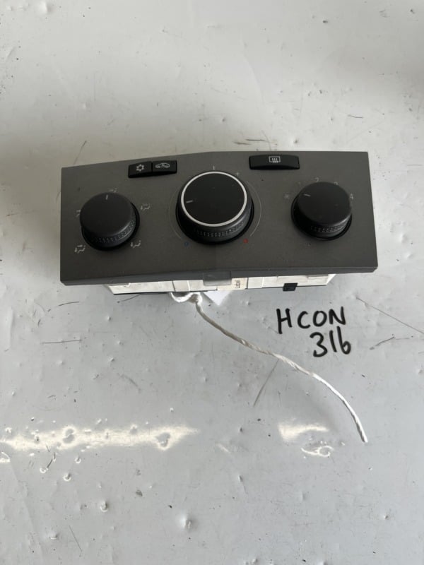 Vauxhall Astra 2004-2010 Heater Control Panel – AC – 13201300