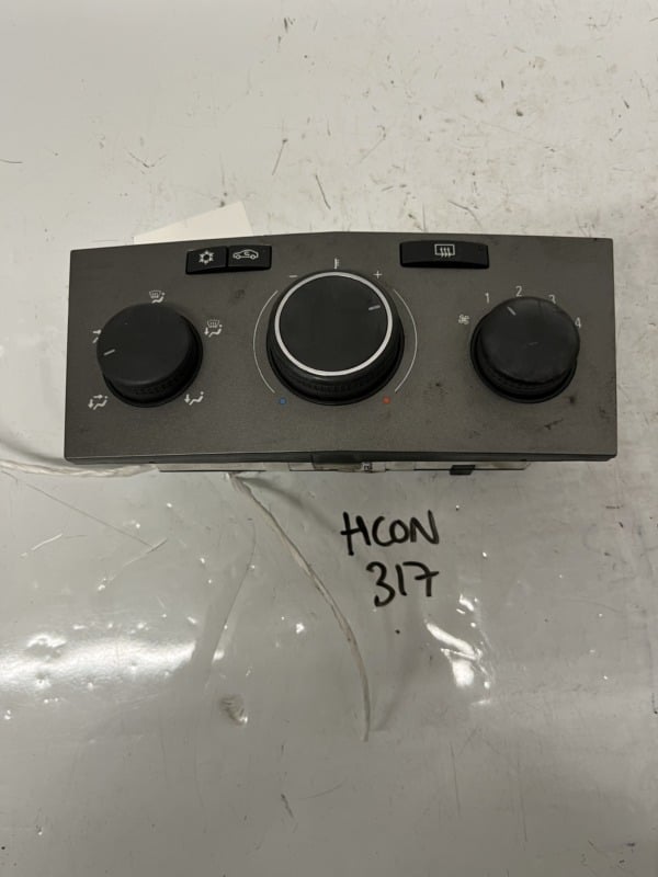 Vauxhall Astra / Zafira 2004-2010 Heater Control Panel – AC – 13231057
