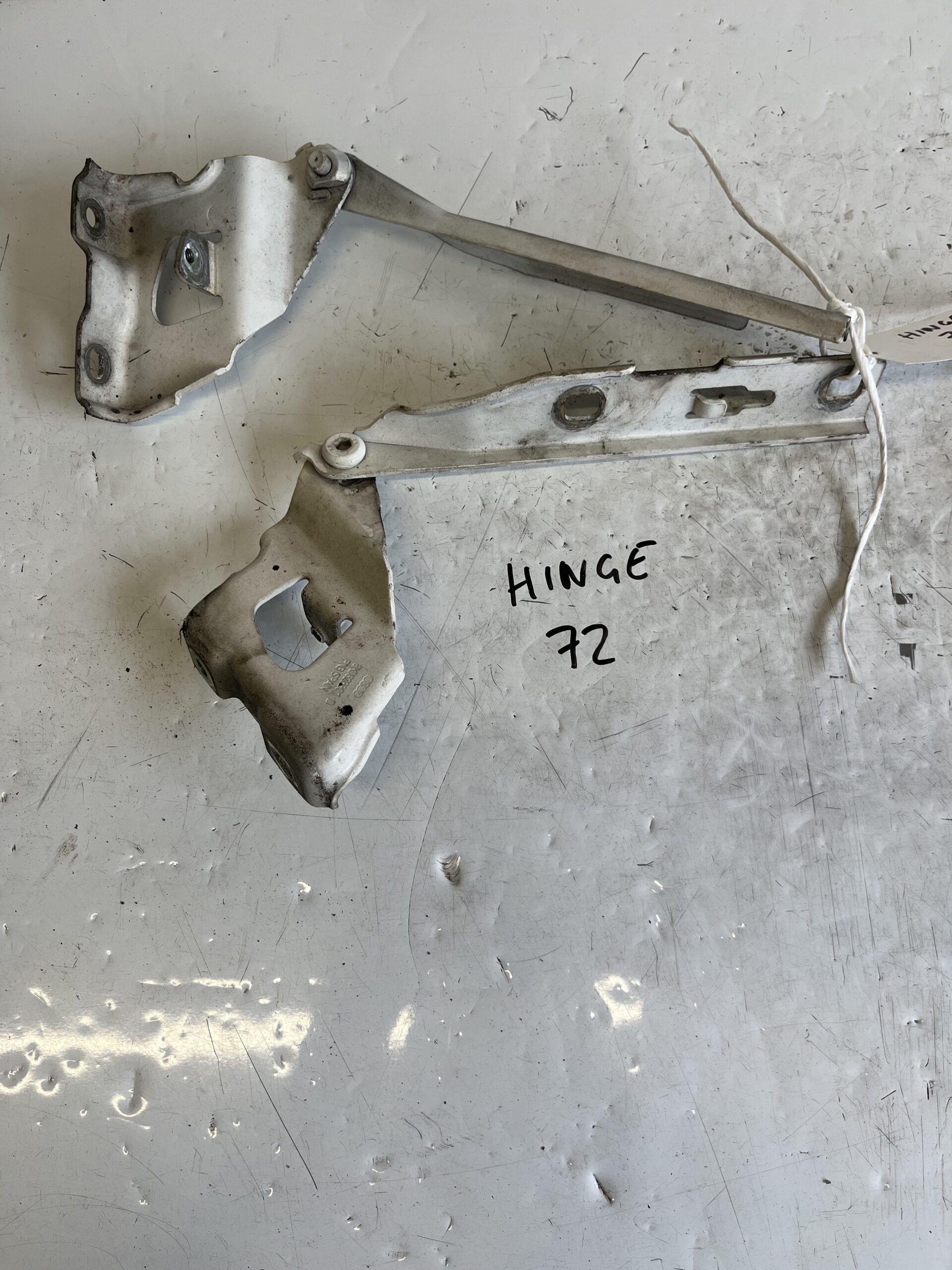 Audi A4 2008-2015 Saloon / Estate Bonnet Hinges – Pair