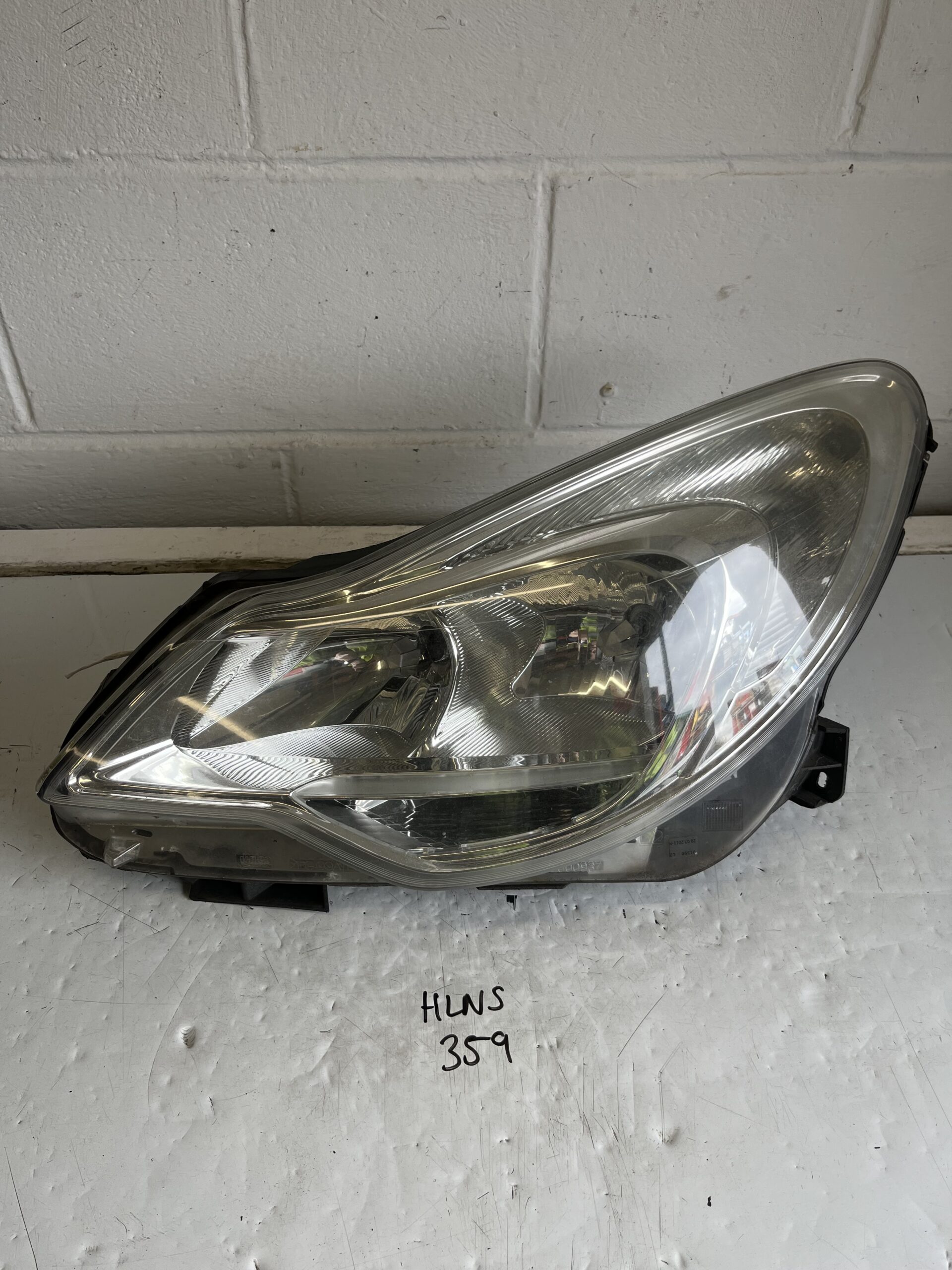 Vauxhall Corsa 2010-2014 Hatchback Near Side Headlamp – Chrome Fascia – 13295017