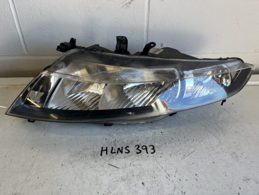 Honda Civic 2005-2010 Hatchback Near Side Headlamp – 0301226601