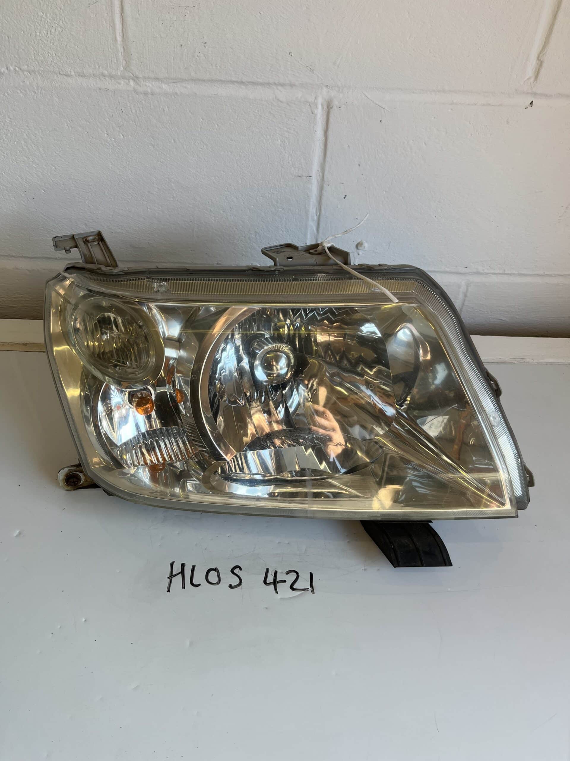 Suzuki Vitara 2005-2010 4X4 Off Side Headlamp ( See Picture To Match )
