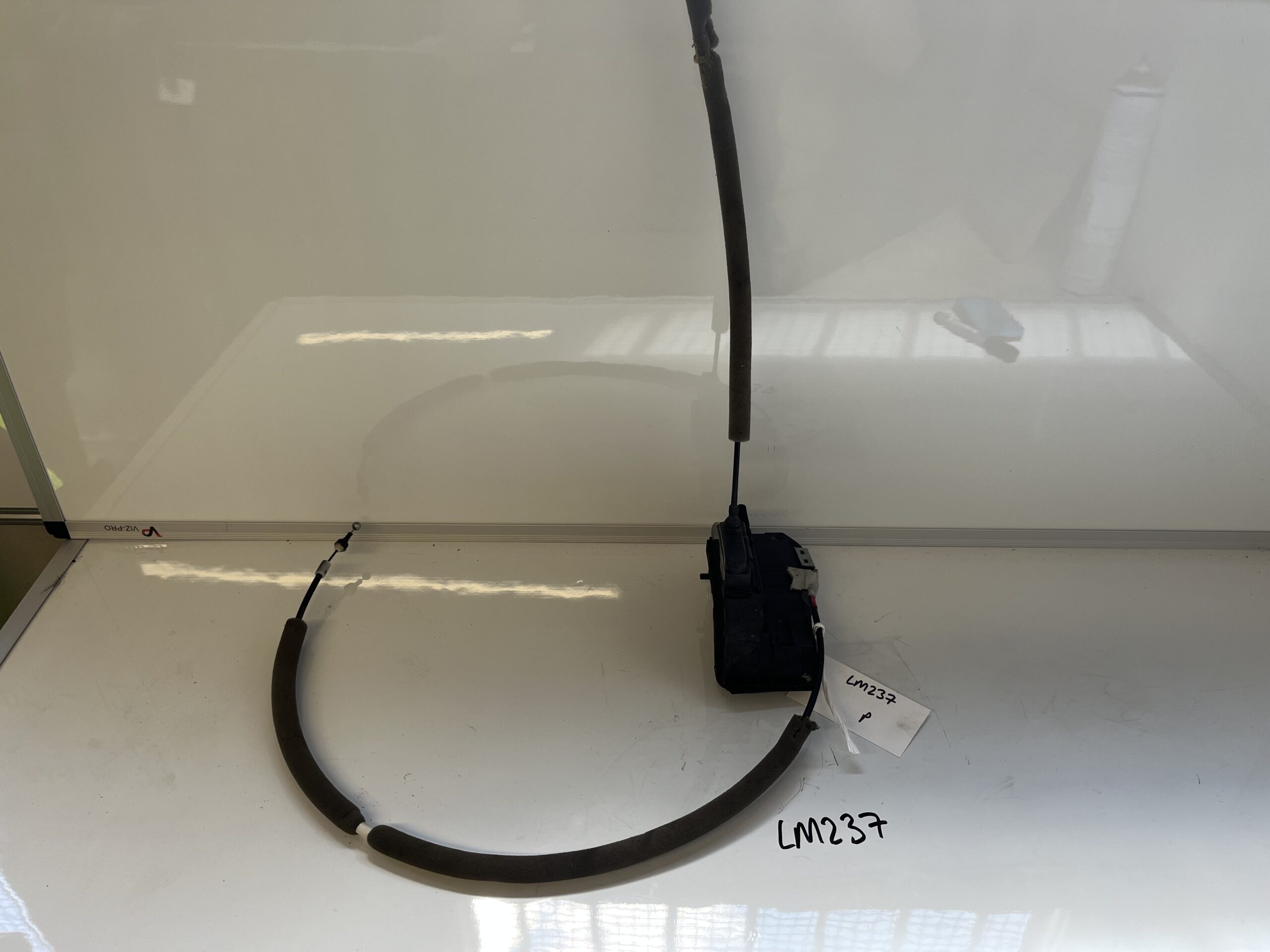 Nissan Qashqai 2013-2017 5 Door Hatchback Off Side Rear Door Locking Mechanism – 3 Pin Plug