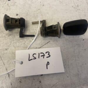 Peugeot 206 1998-2007 Hatchback / Estate Near Side And Off Side Door Locks And Key