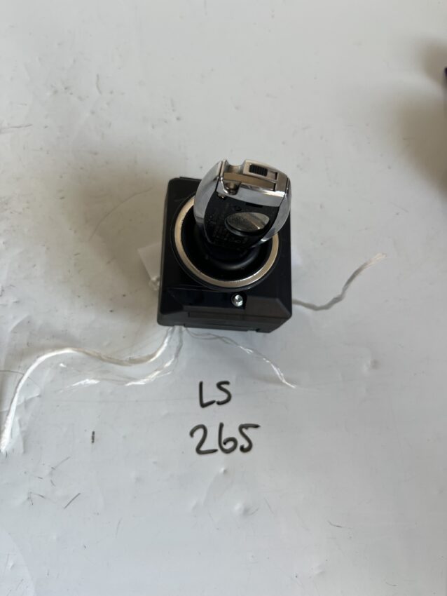 Mercedes C Class 2007-2012 Electronic Ignition And Key – A2075450108