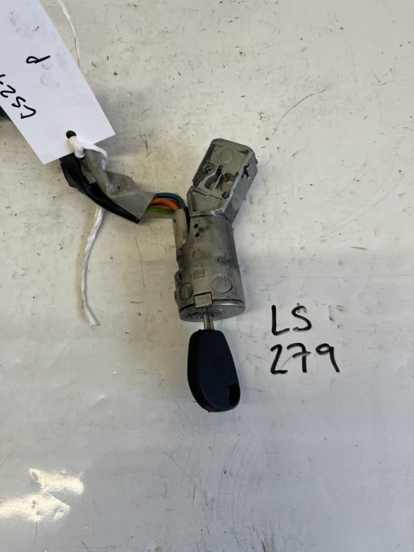 Peugeot Partner / Citroen Berlingo 2003-2009 1.6 / 1.9 / 2.0 HDI Ignition Barrel And Key