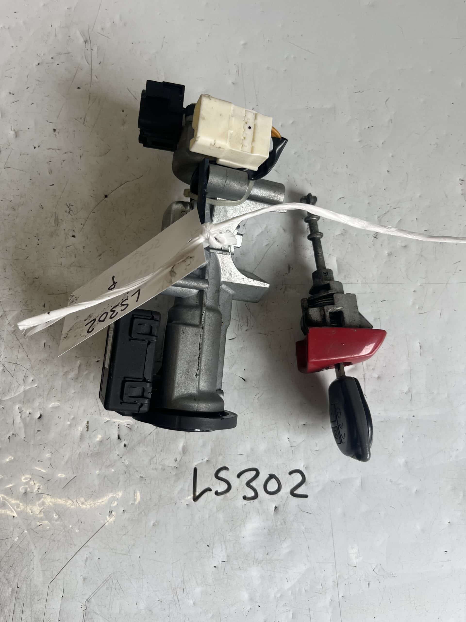 Suzuki Swift 2005-2010 Petrol Ignition Barrel And Off Side Door Lock With Key