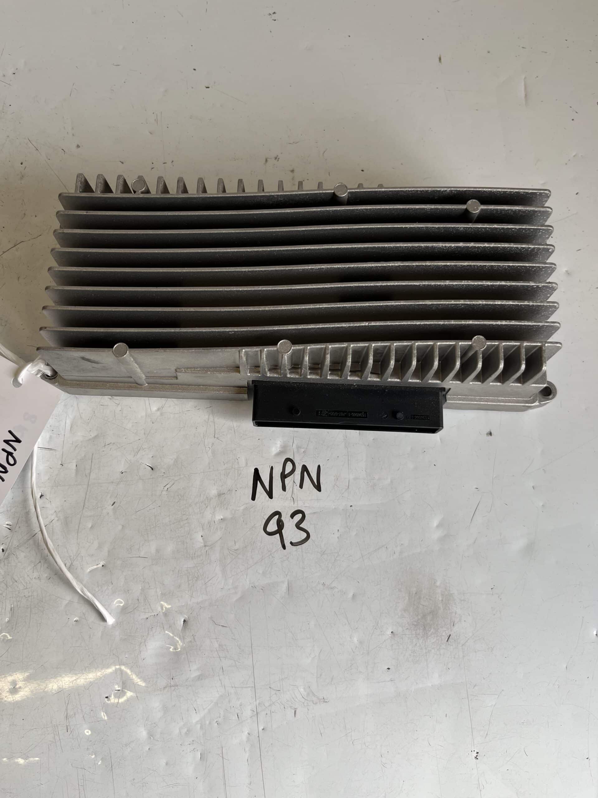 Audi A4 / A5 2008-2015 Radio AMP / Amplifier – 8R0035223G