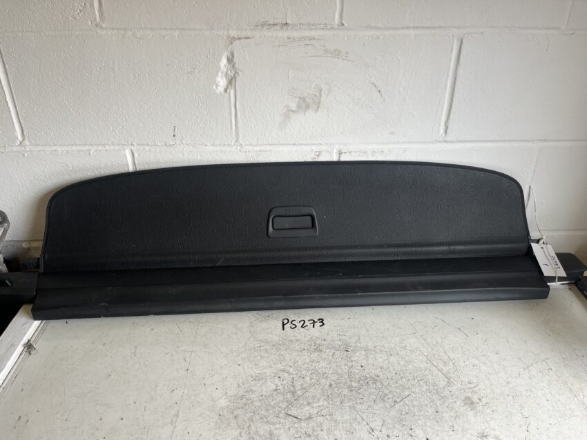 Volkswagen Passat 2010-2014 Estate Roller Parcel Shelf – Black