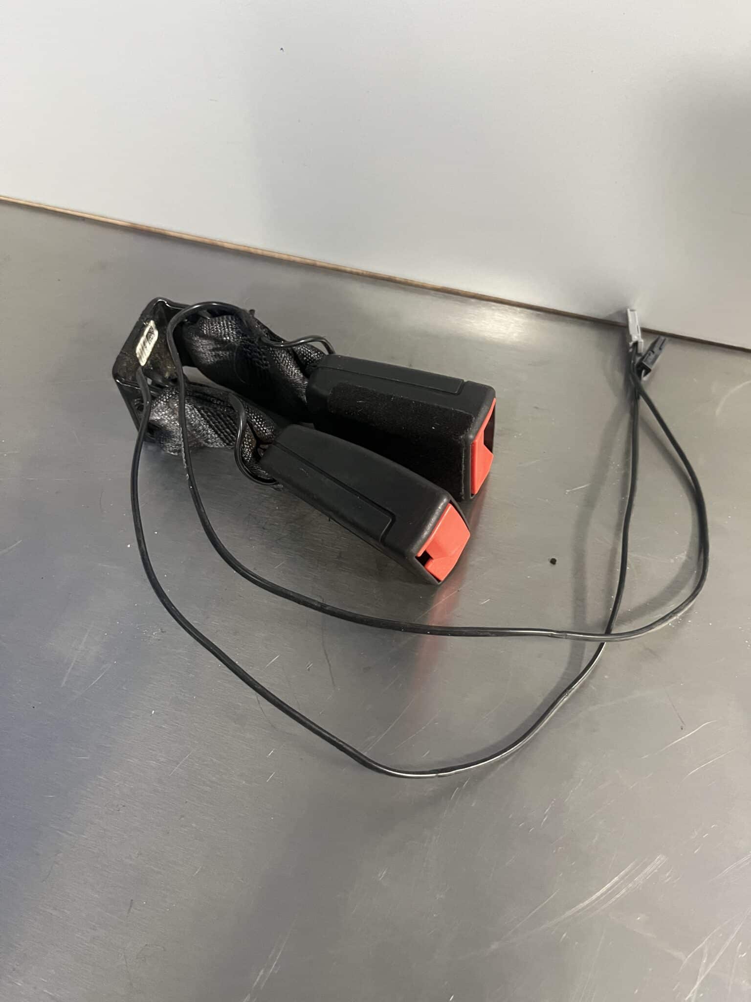 Vauxhall Astra 2015-2021 5 Door Hatchback Near Side Rear Seatbelt Anchor – 13409377