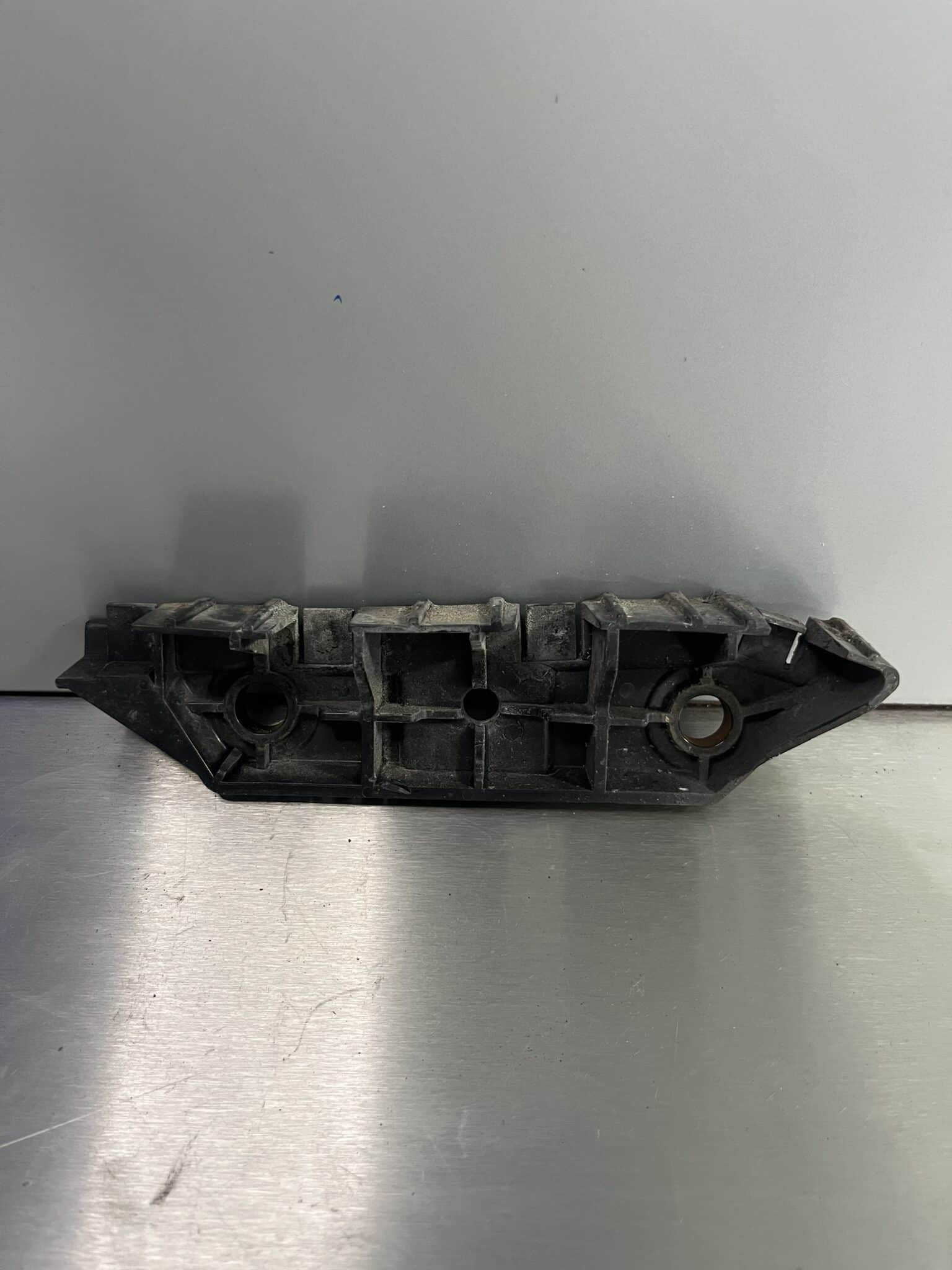 Ford Mondeo 2014-2019 Near Side Front Bumper Bracket – DS73-17D959-B