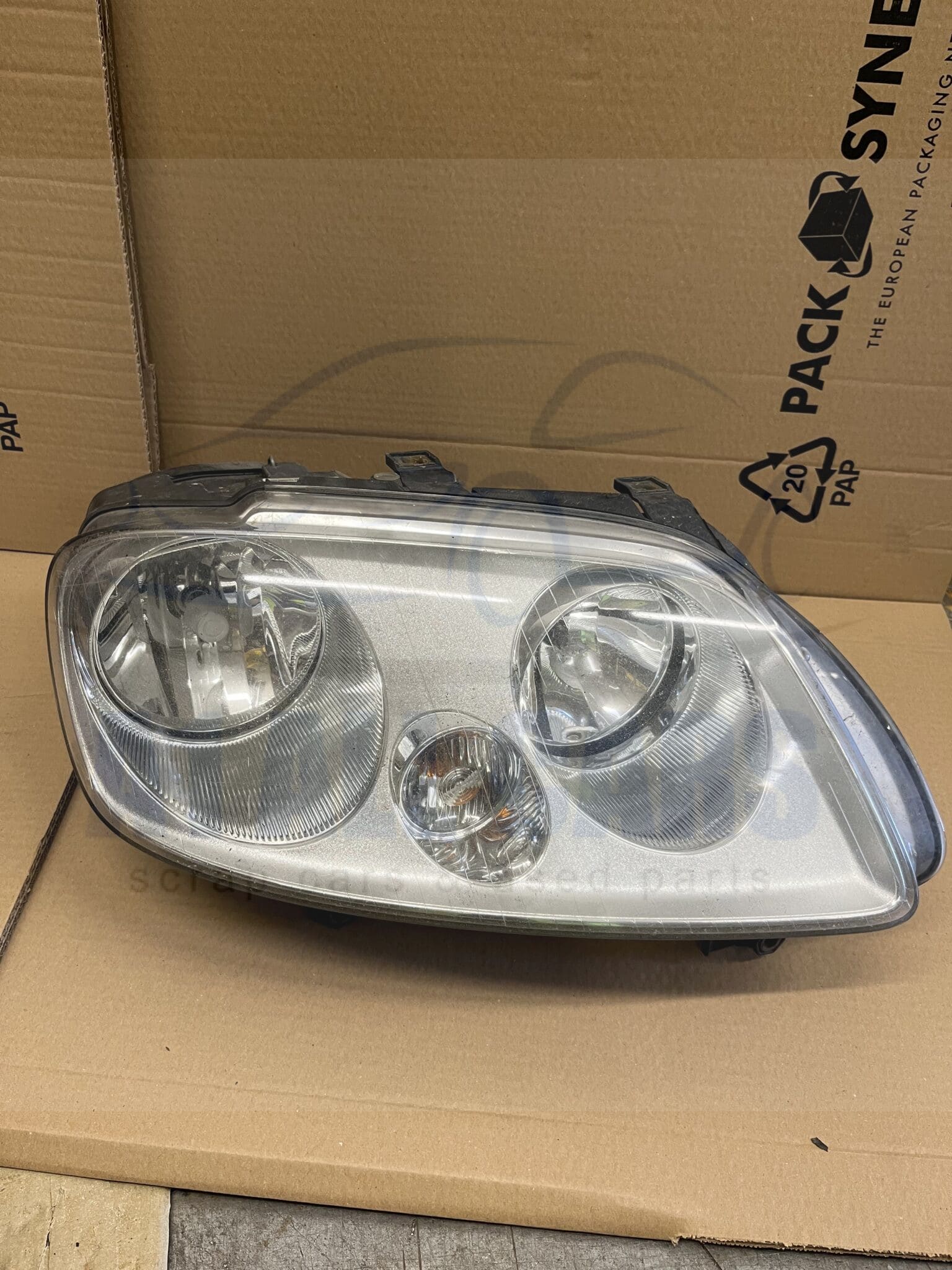 Volkswagen Caddy 2004-2011 Off Side Headlamp – 2K0941006E