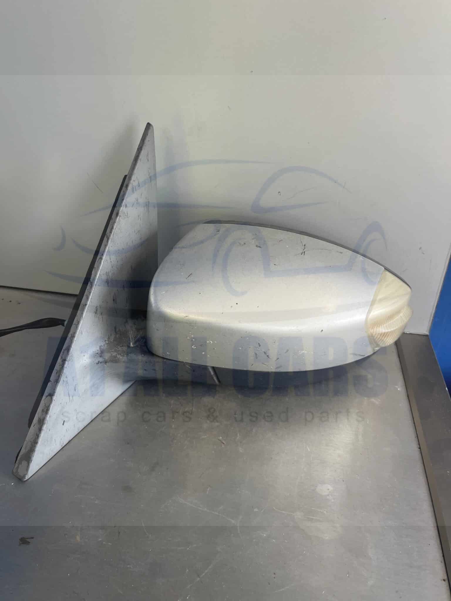 Ford Galaxy 2010-2015 MPV Near Side Electric Door Mirror – Silver – 6 Wire Plug