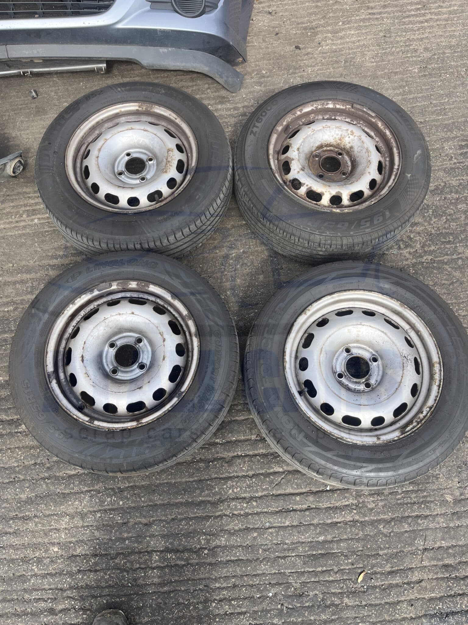 Citroen Berlingo / Peugeot Partner 2009-2017 Full Set Of 15″ Steel Wheels With Tyres – 195/65/15