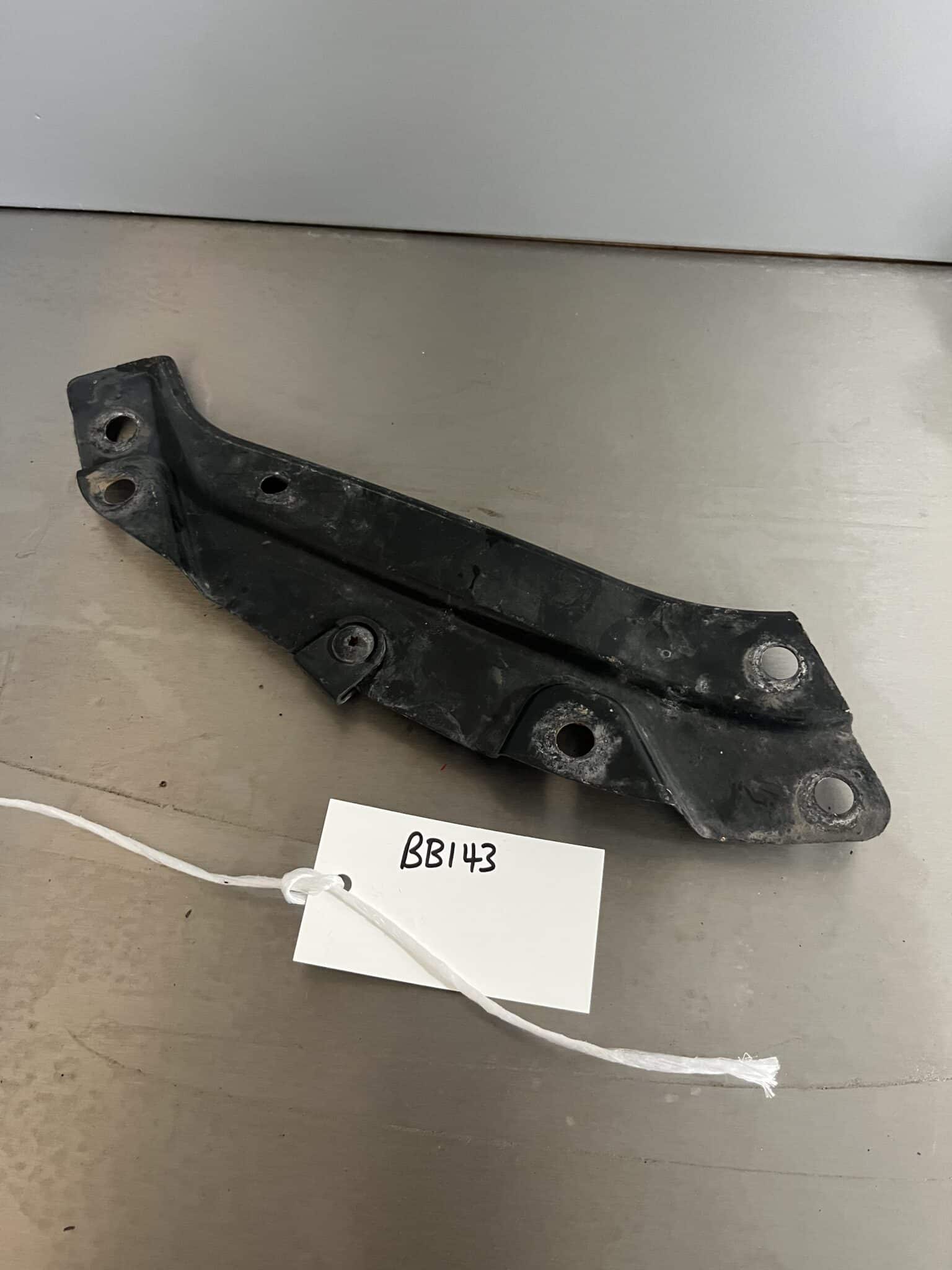 Volkswagen Polo 2009-2014 Off Side Headlamp Bracket – 6R0805932C