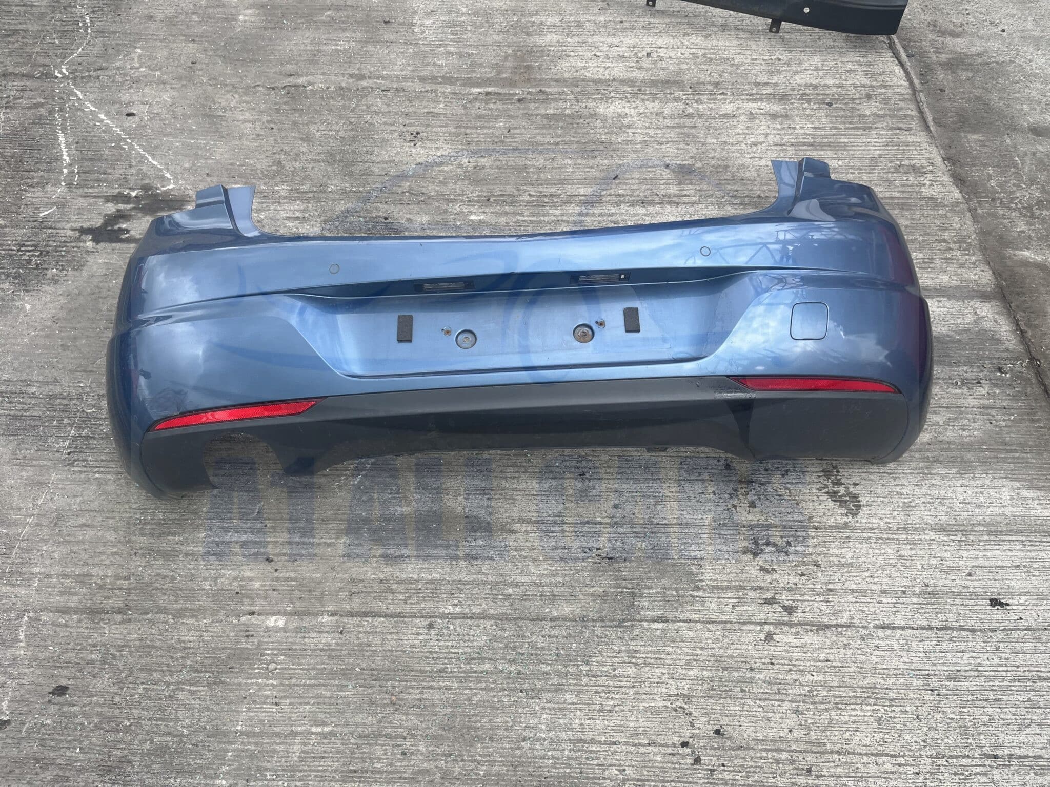 Vauxhall Astra 2015-2021 5 Door Hatchback Rear Bumper – Blue Z22S ( Couple Of Small Marks )