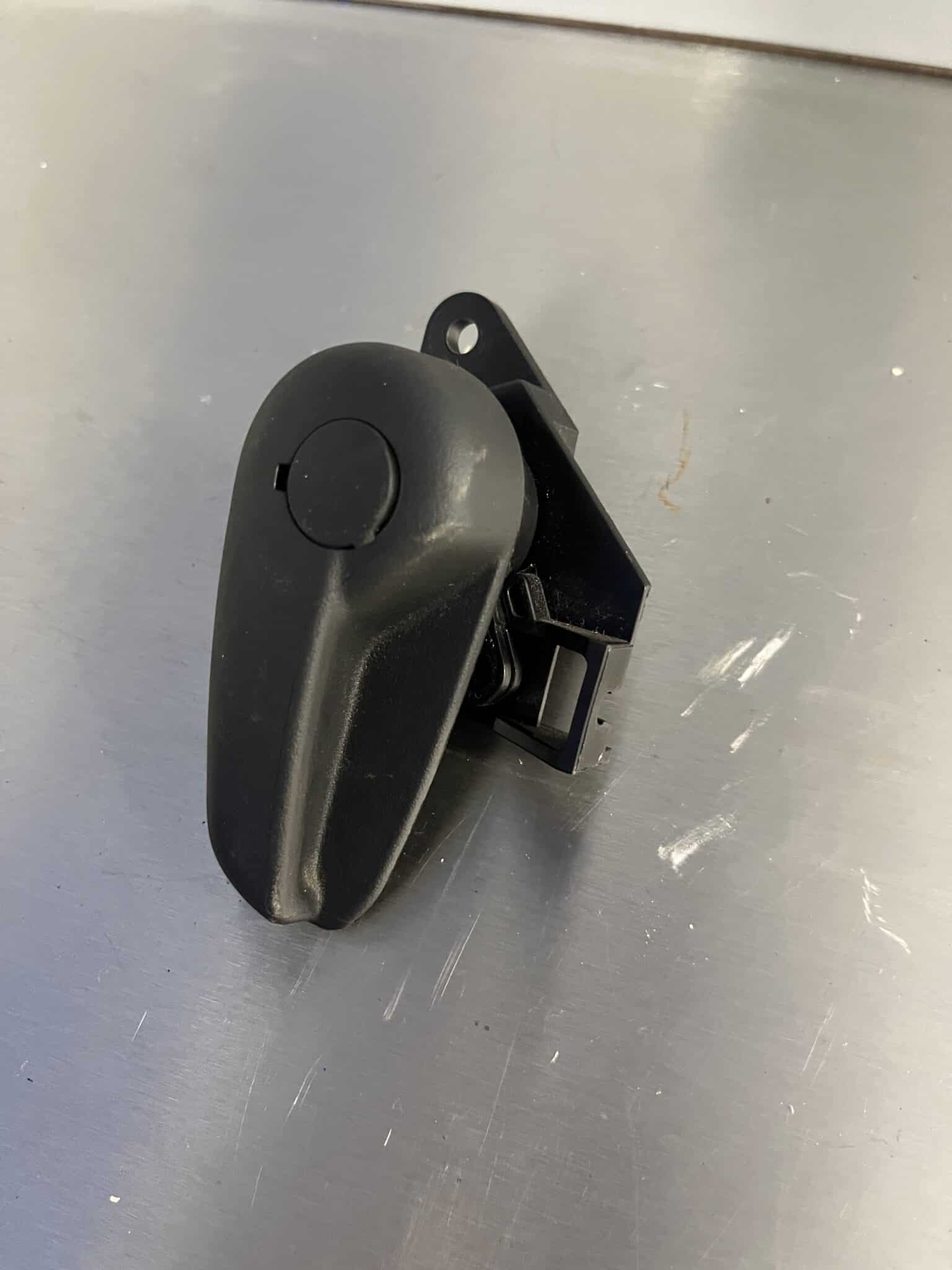 Ford Mondeo 2014-2019 Bonnet Release Handle | A1 All Cars