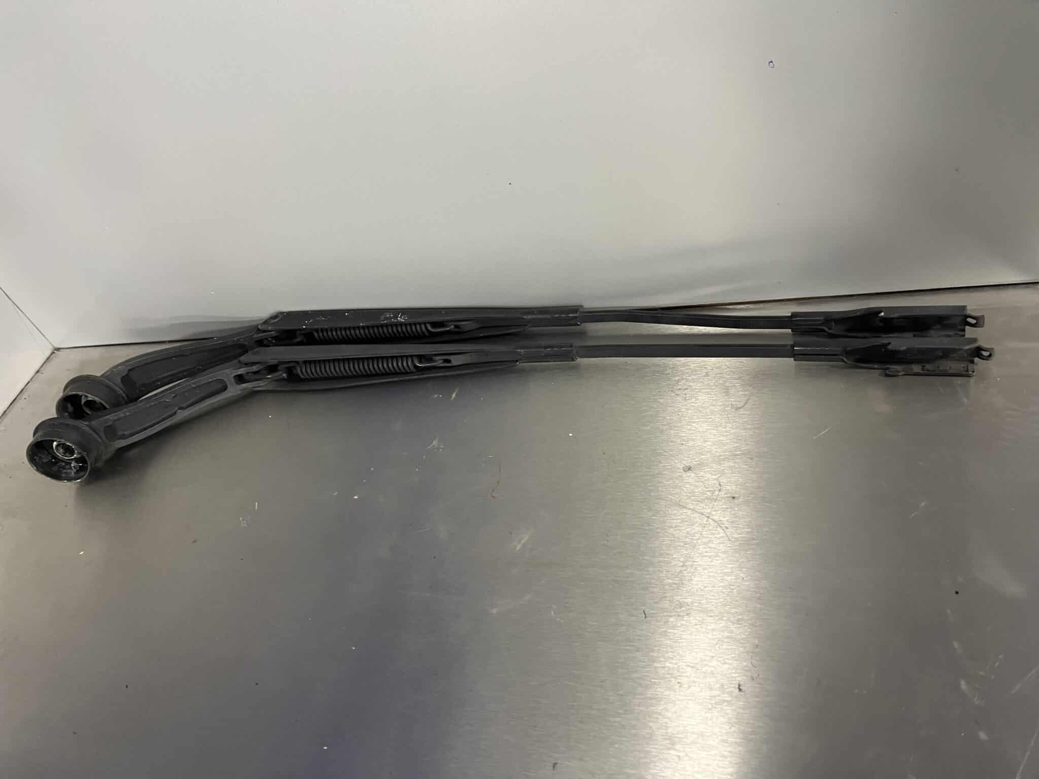 Ford Mondeo 2014-2019 Front Wiper Arms – Pair