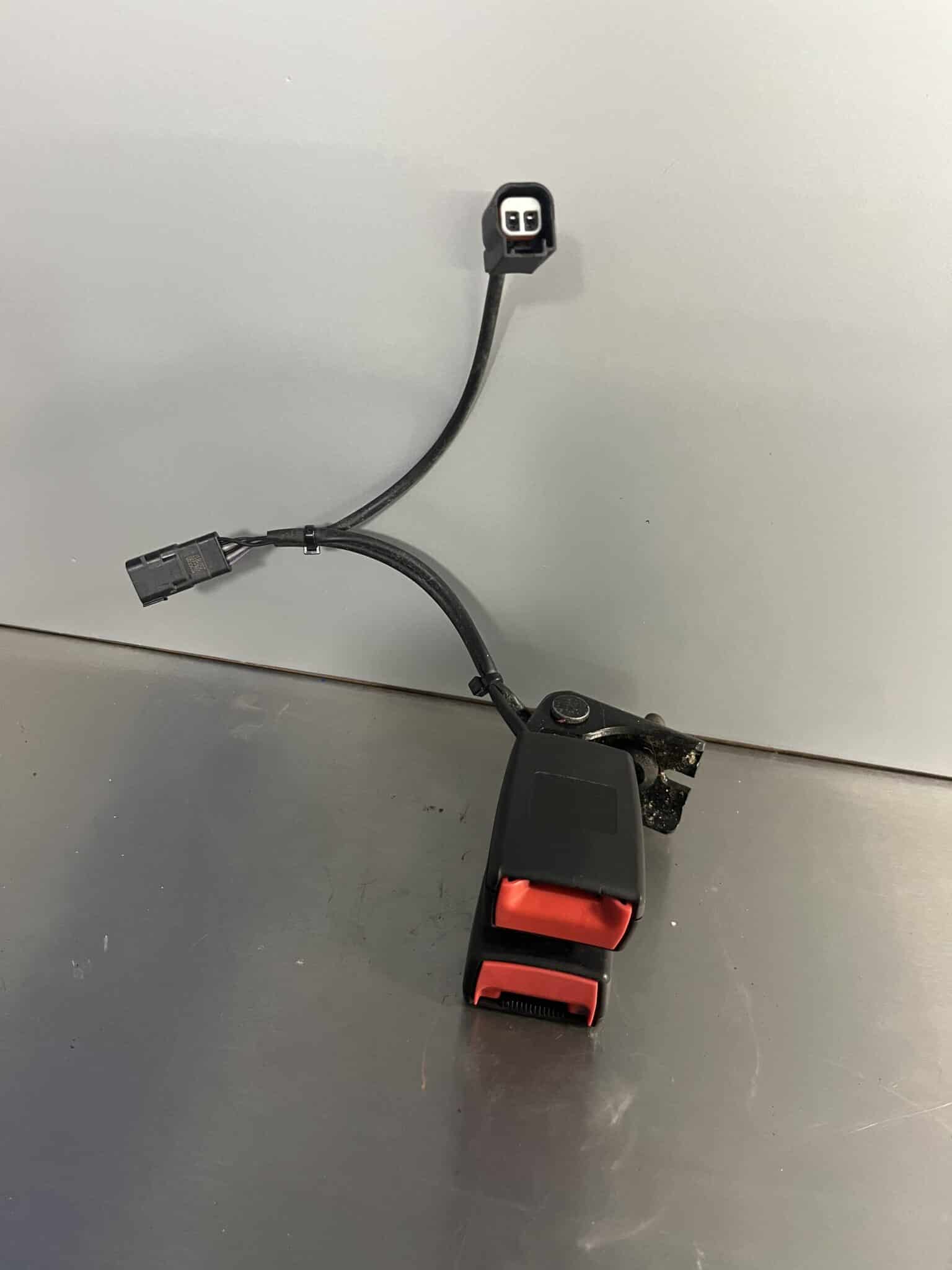 Ford Mondeo 2014-2019 Hatchback / Estate Off Side Rear Double Seatbelt Anchor – DS73-F613K21