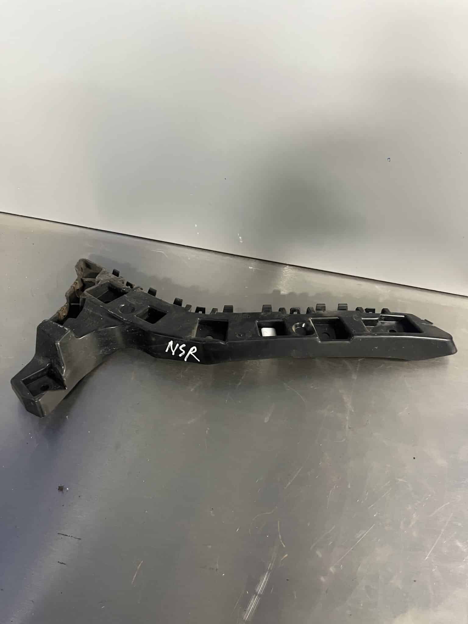 Ford Mondeo 2014-2019 Estate Near Side Rear Bumper Bracket – DS73-17A882-S