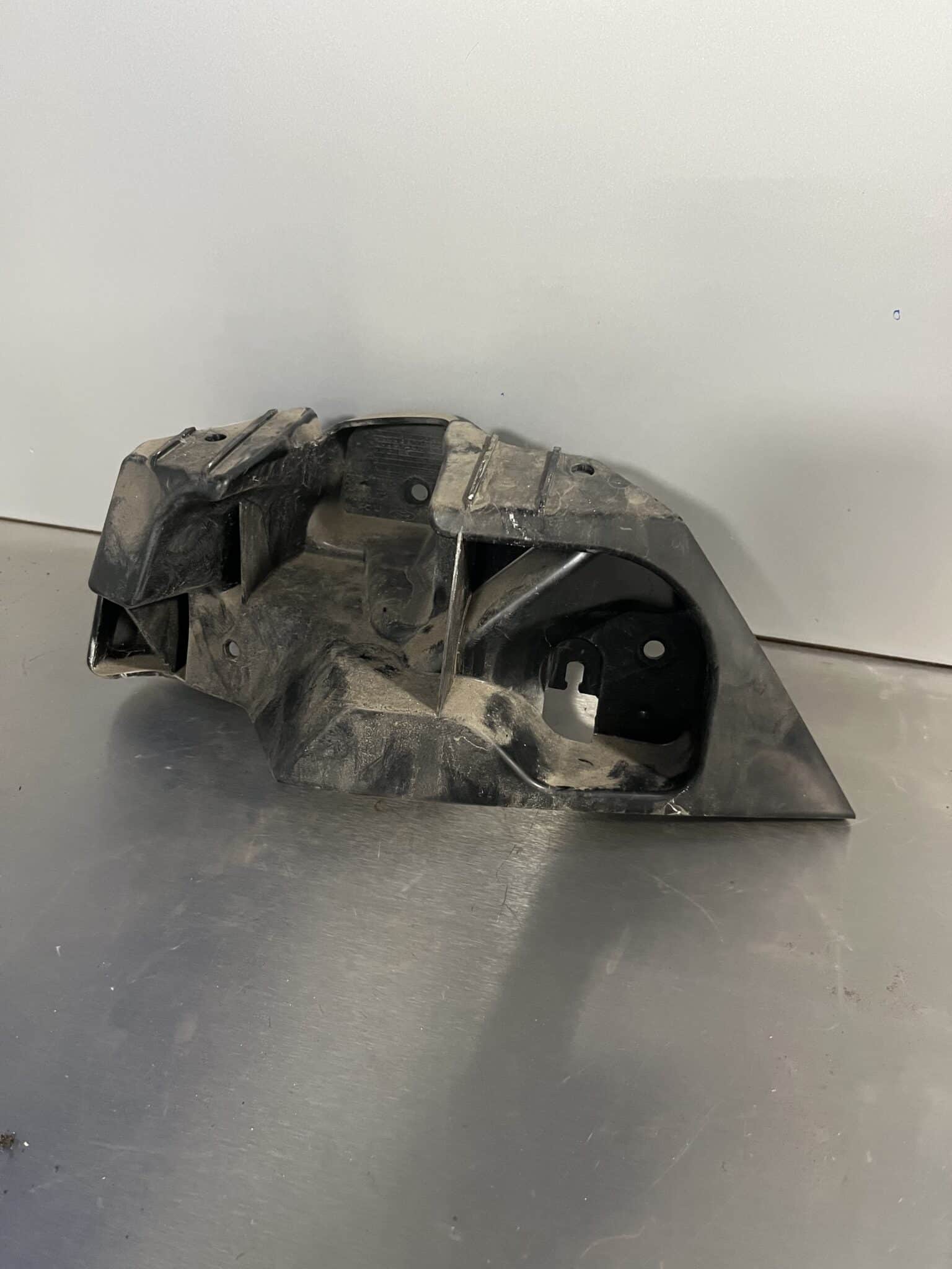 Ford Mondeo 2014-2019 Estate Off Side Rear Bumper Bracket – DS73-17E850-S