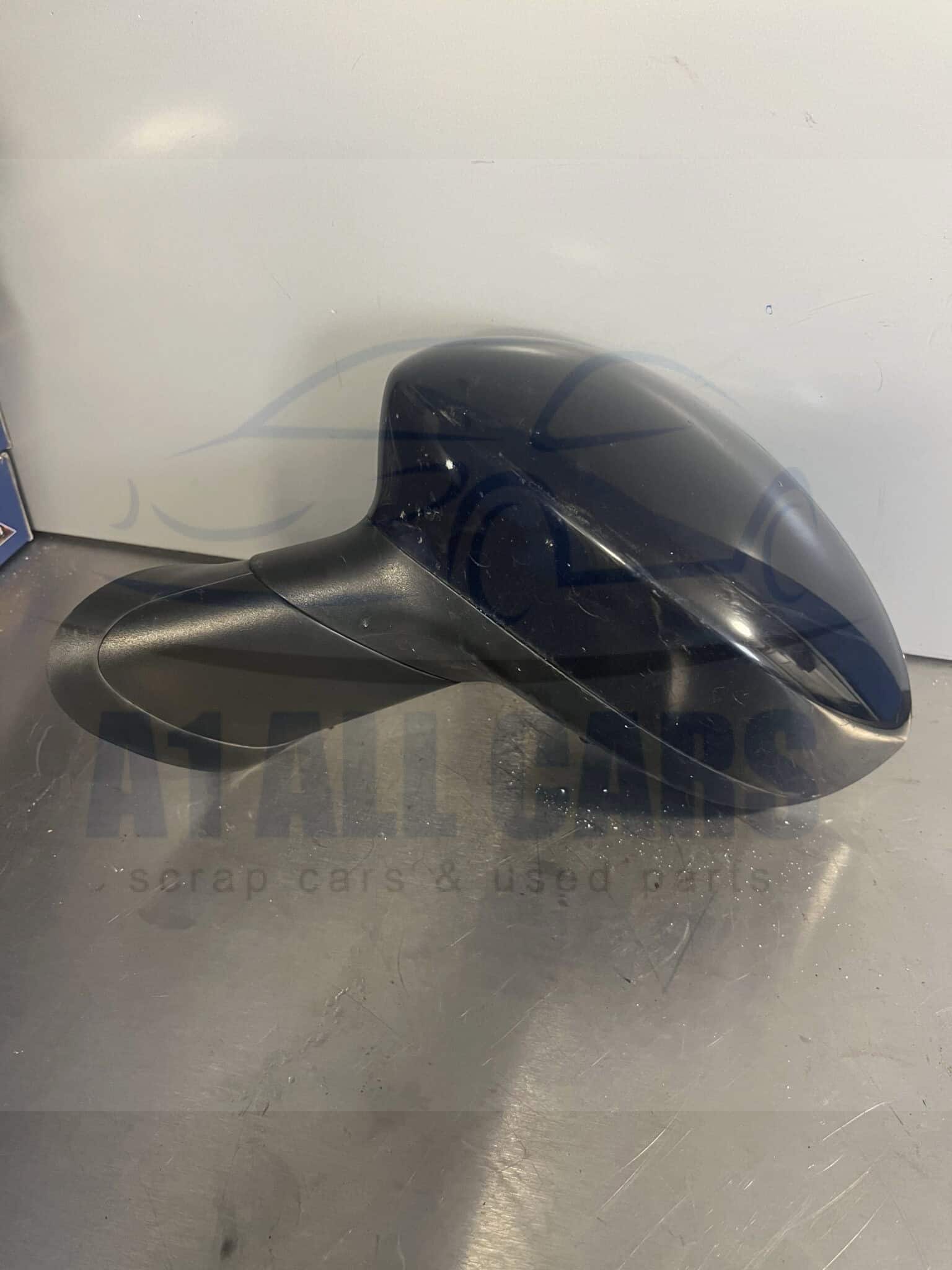 Fiat Punto 2006-2014 Hatchback Near Side Electric Door Mirror – Blue 475 Colour Code