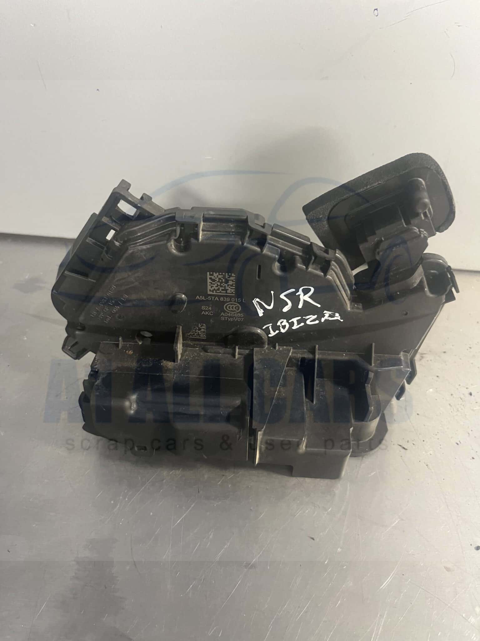 Seat Ibiza 2017-2024 5 Door Hatchback Near Side Rear Door Locking Mechanism – 5TA839015L