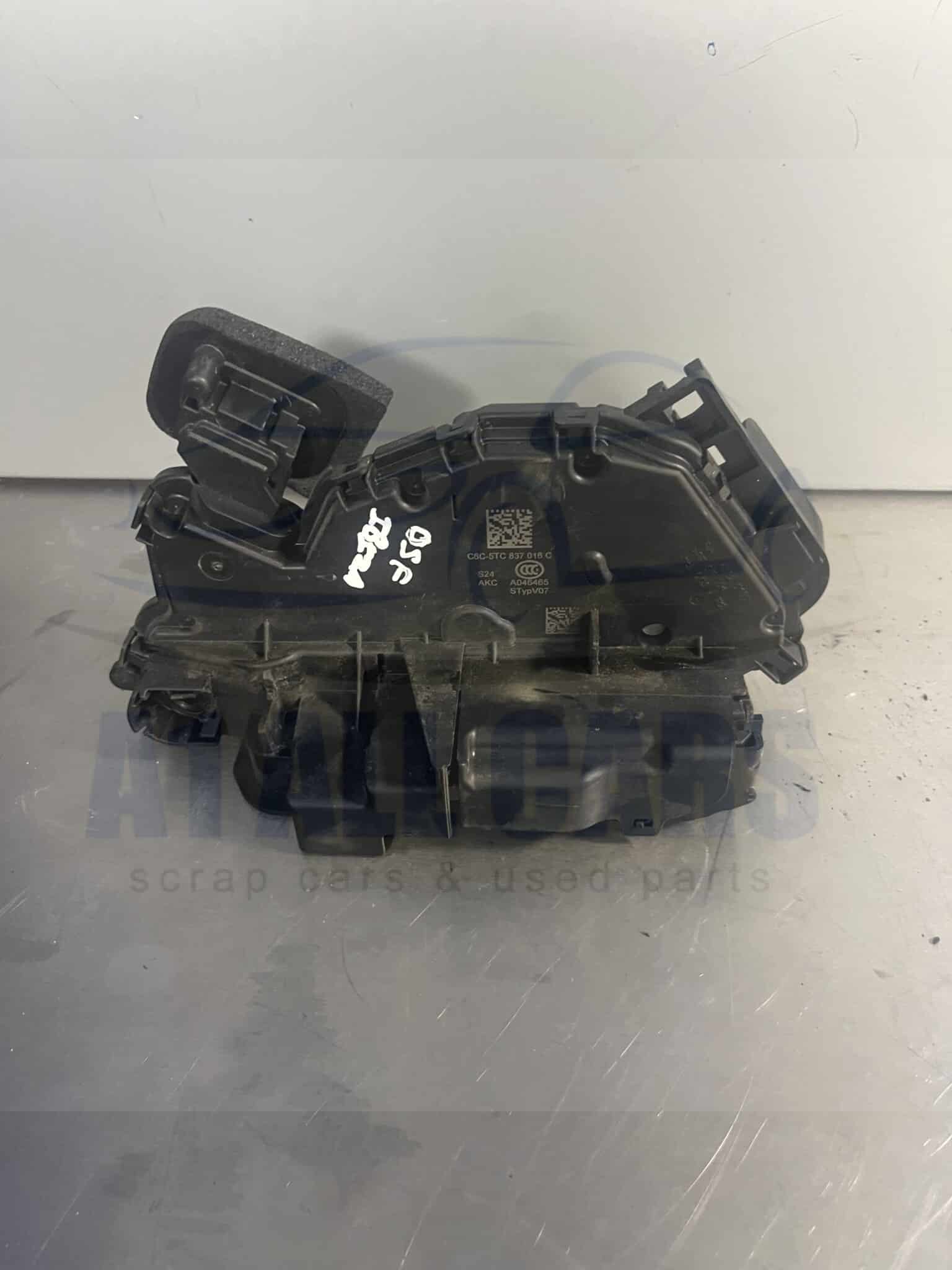 Seat Ibiza 2017-2024 5 Door Hatchback Off Side Front Door Locking Mechanism – 5TC837016C